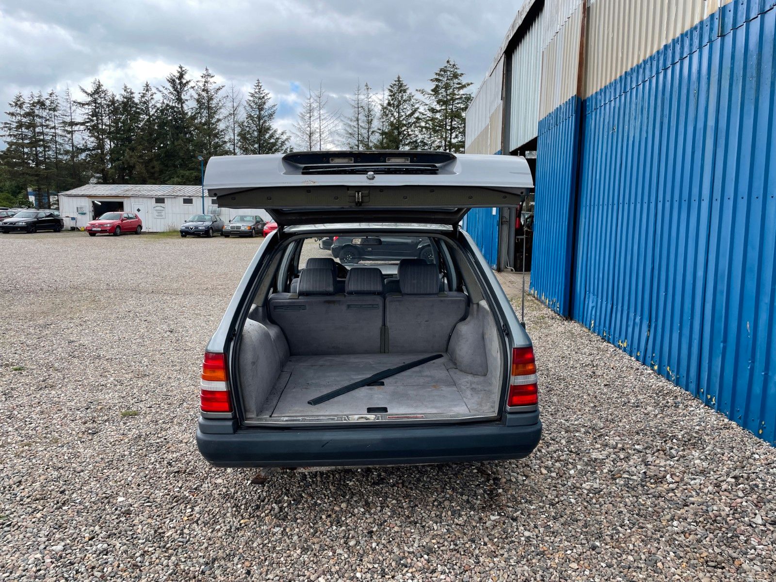 Fahrzeugabbildung Mercedes-Benz 230 TE**Automatik*Schiebedach*Servo**