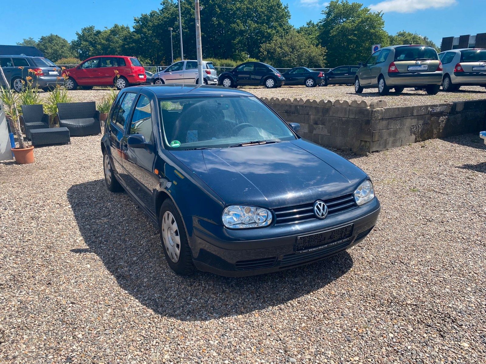 Fahrzeugabbildung Volkswagen Golf IV Lim. Basis **AHK*Klima**