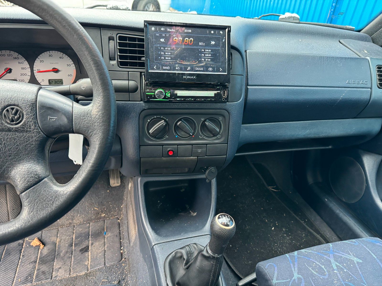 Fahrzeugabbildung Volkswagen Golf III 3 Cabrio 1,8