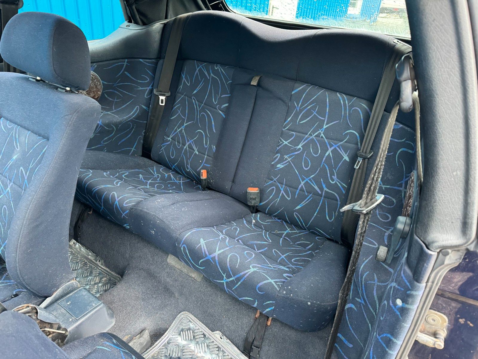 Fahrzeugabbildung Volkswagen Golf III 3 Cabrio 1,8
