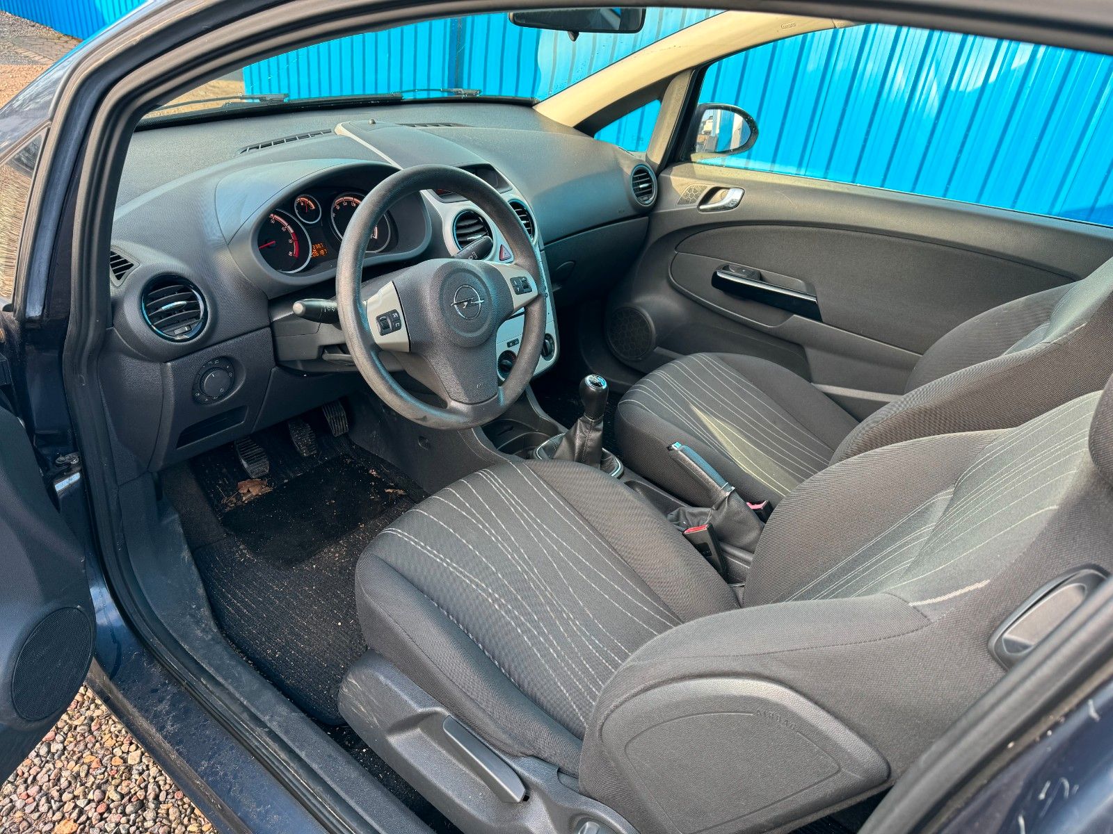 Fahrzeugabbildung Opel Corsa D**Edition**06/2025**