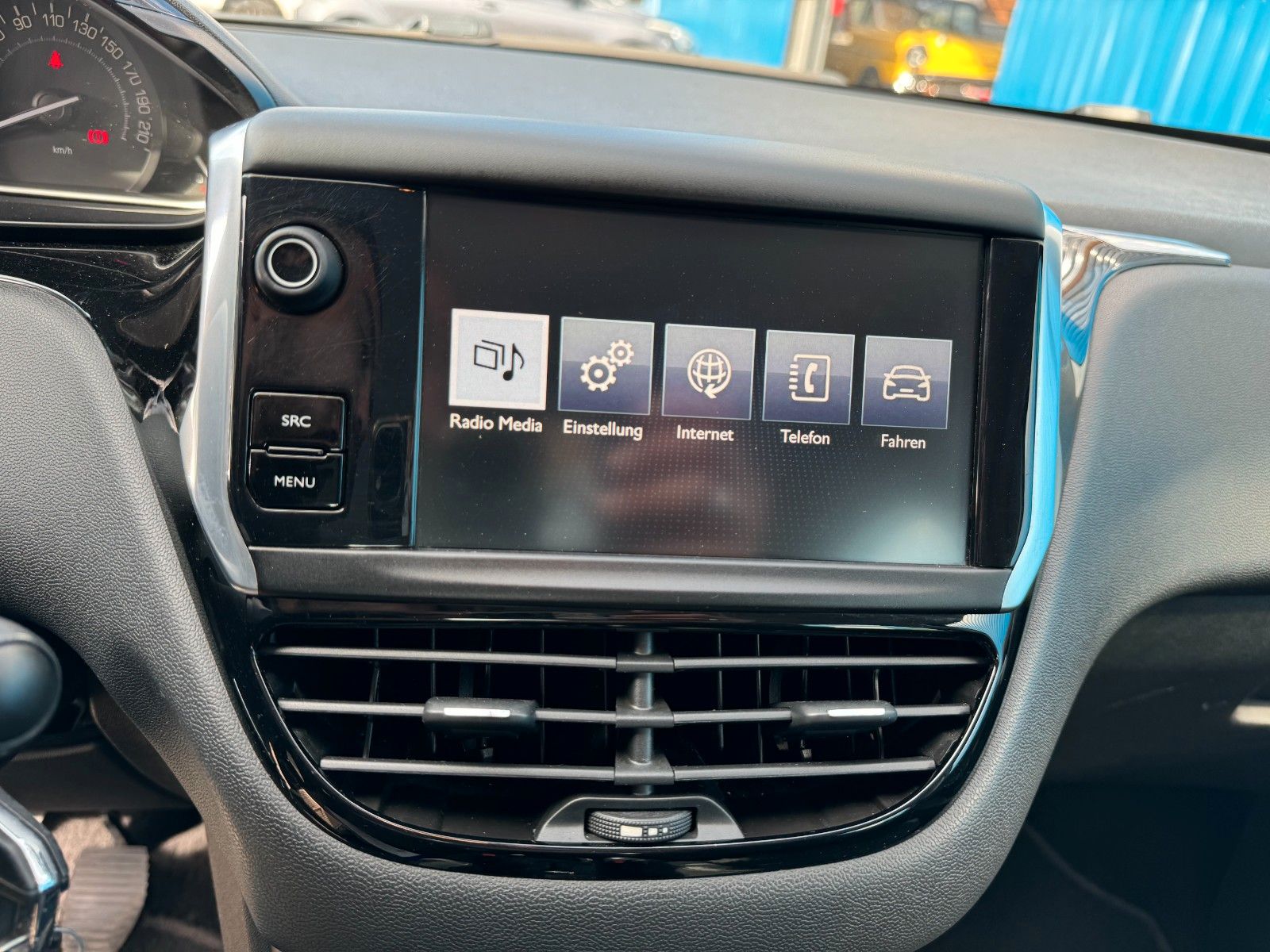 Fahrzeugabbildung Peugeot 208**Active**AHK**SHZ**Klima**Tempomat**
