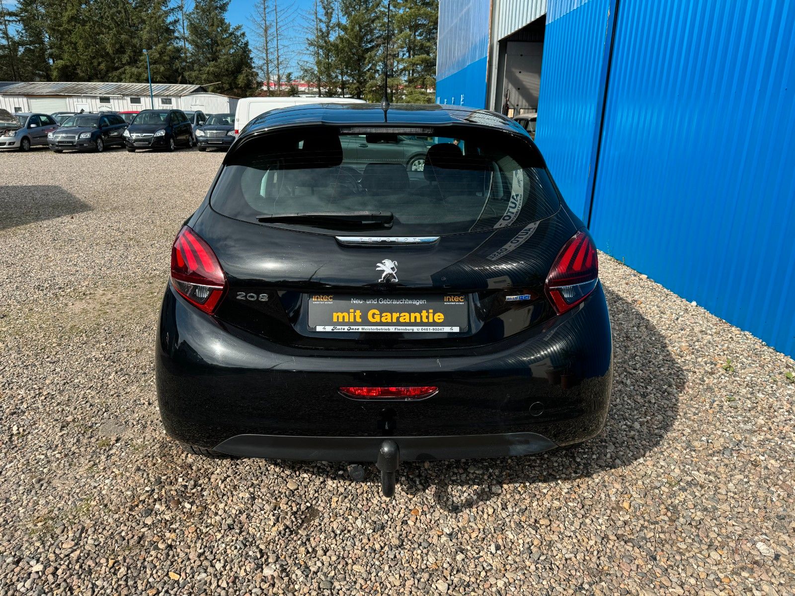 Fahrzeugabbildung Peugeot 208**Active**AHK**SHZ**Klima**Tempomat**