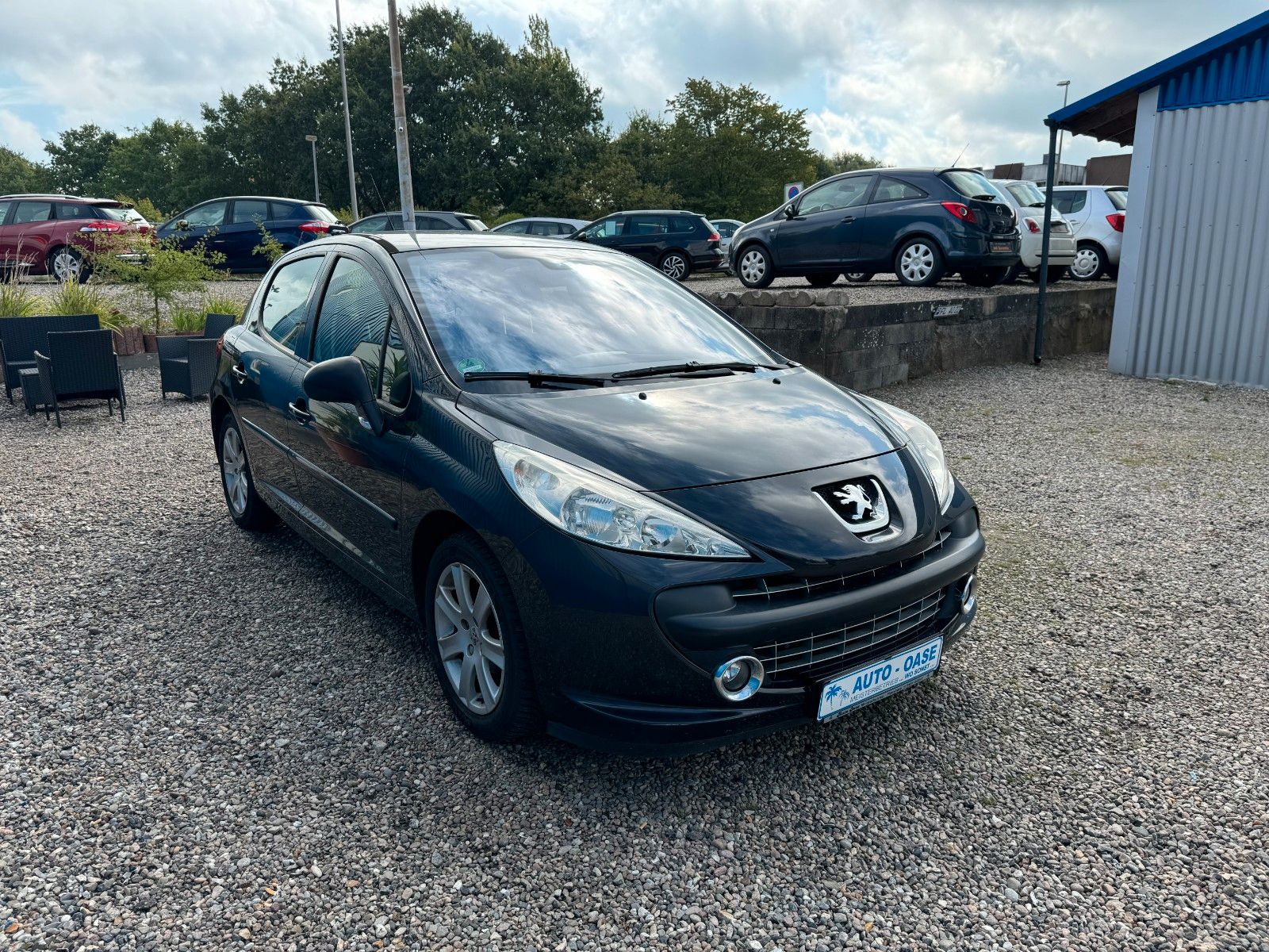 Fahrzeugabbildung Peugeot 207**87 TKM**Klimaaut.**
