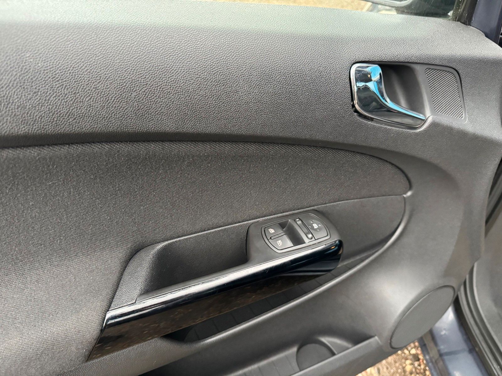 Fahrzeugabbildung Opel Corsa D Edition**Klima*Allwetter**