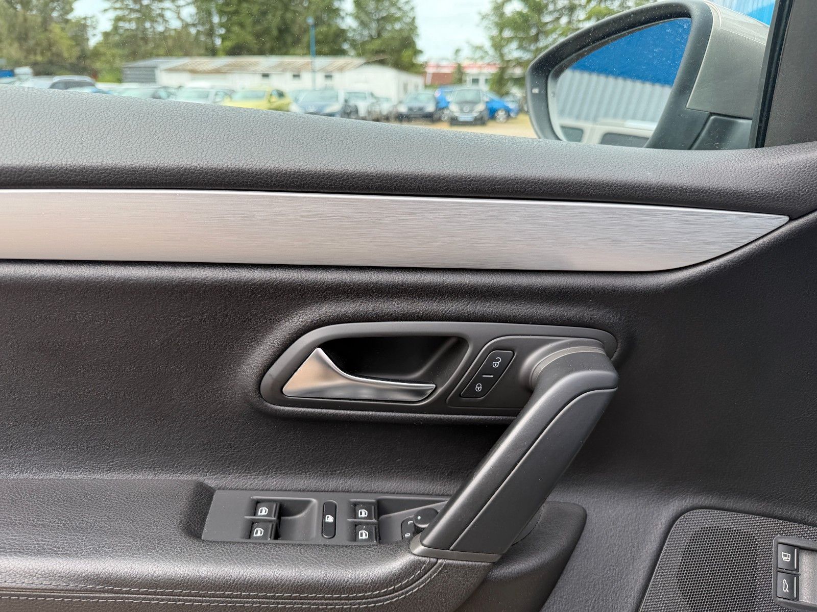 Fahrzeugabbildung Volkswagen Passat CC**Automatik*Leder*Allwetter*Xenon**
