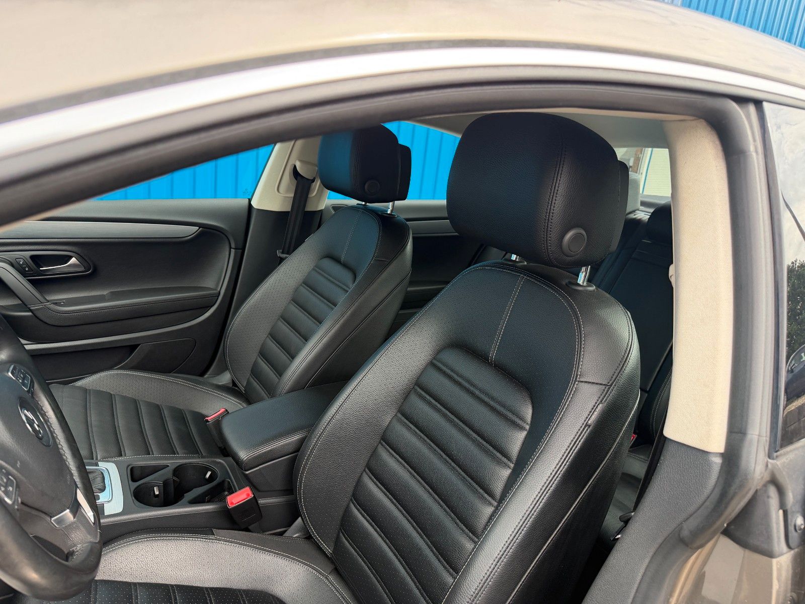 Fahrzeugabbildung Volkswagen Passat CC**Automatik*Leder*Allwetter*Xenon**