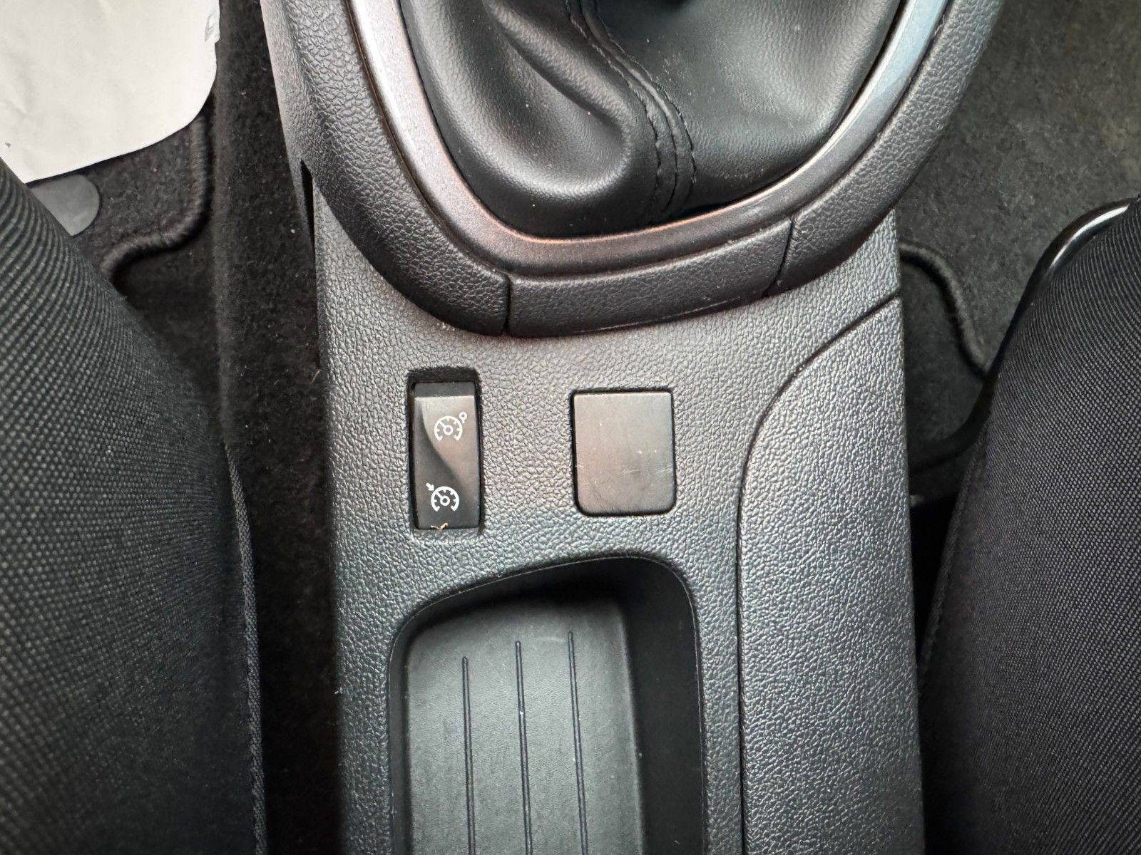 Fahrzeugabbildung Renault Clio IV Grandtour**Limited**Temp*Klima**Euro 6**