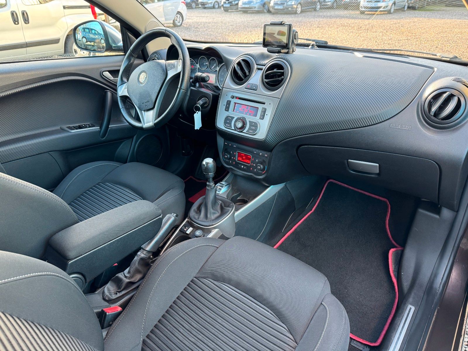 Fahrzeugabbildung Alfa Romeo MiTo Turismo**97 TKM**Klima**Allwetter**