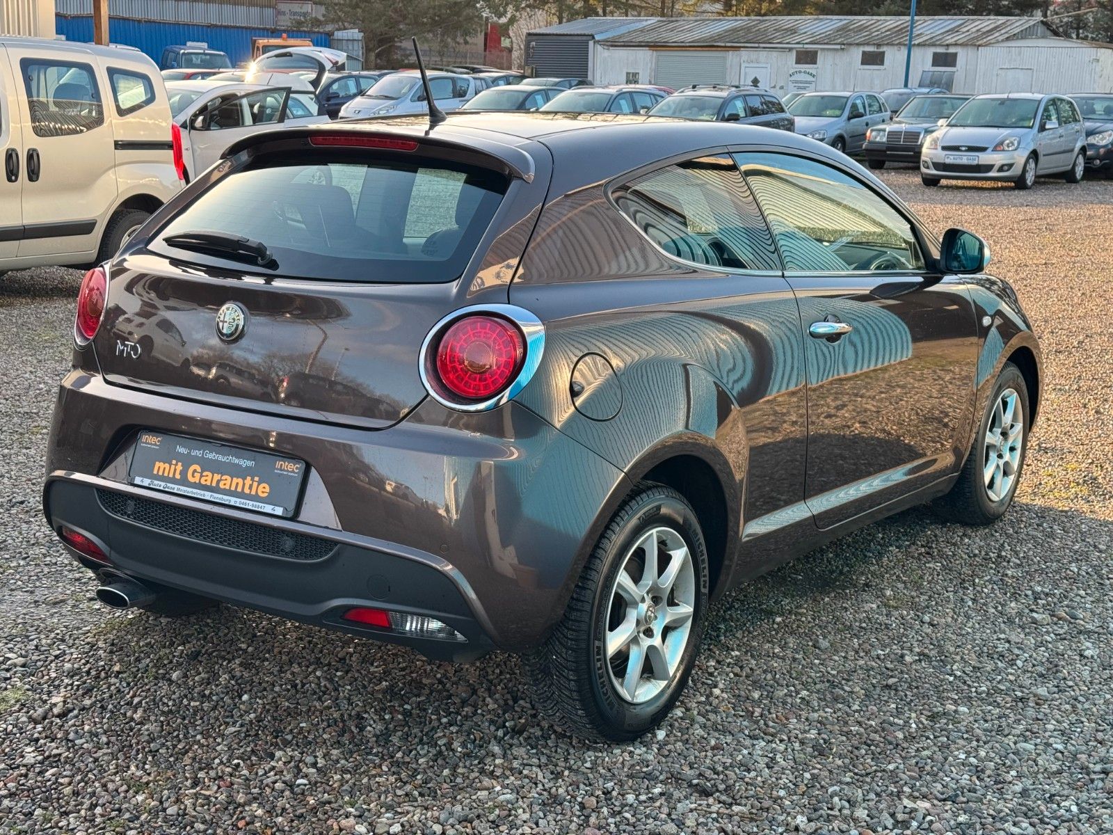 Fahrzeugabbildung Alfa Romeo MiTo Turismo**97 TKM**Klima**Allwetter**