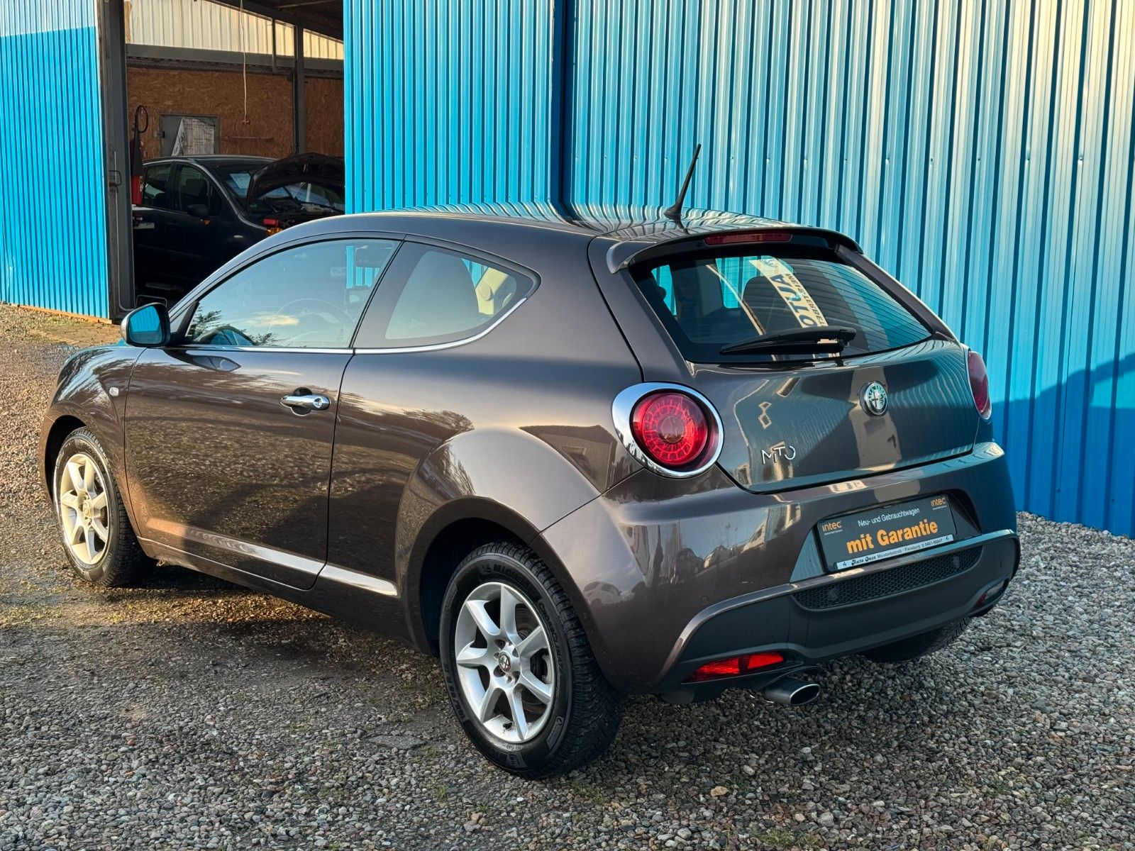 Fahrzeugabbildung Alfa Romeo MiTo Turismo**97 TKM**Klima**Allwetter**