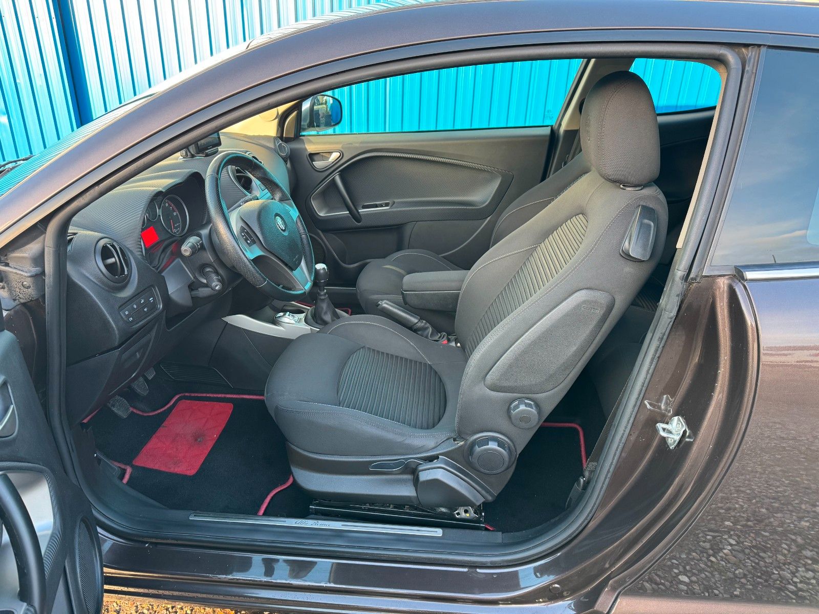 Fahrzeugabbildung Alfa Romeo MiTo Turismo**97 TKM**Klima**Allwetter**