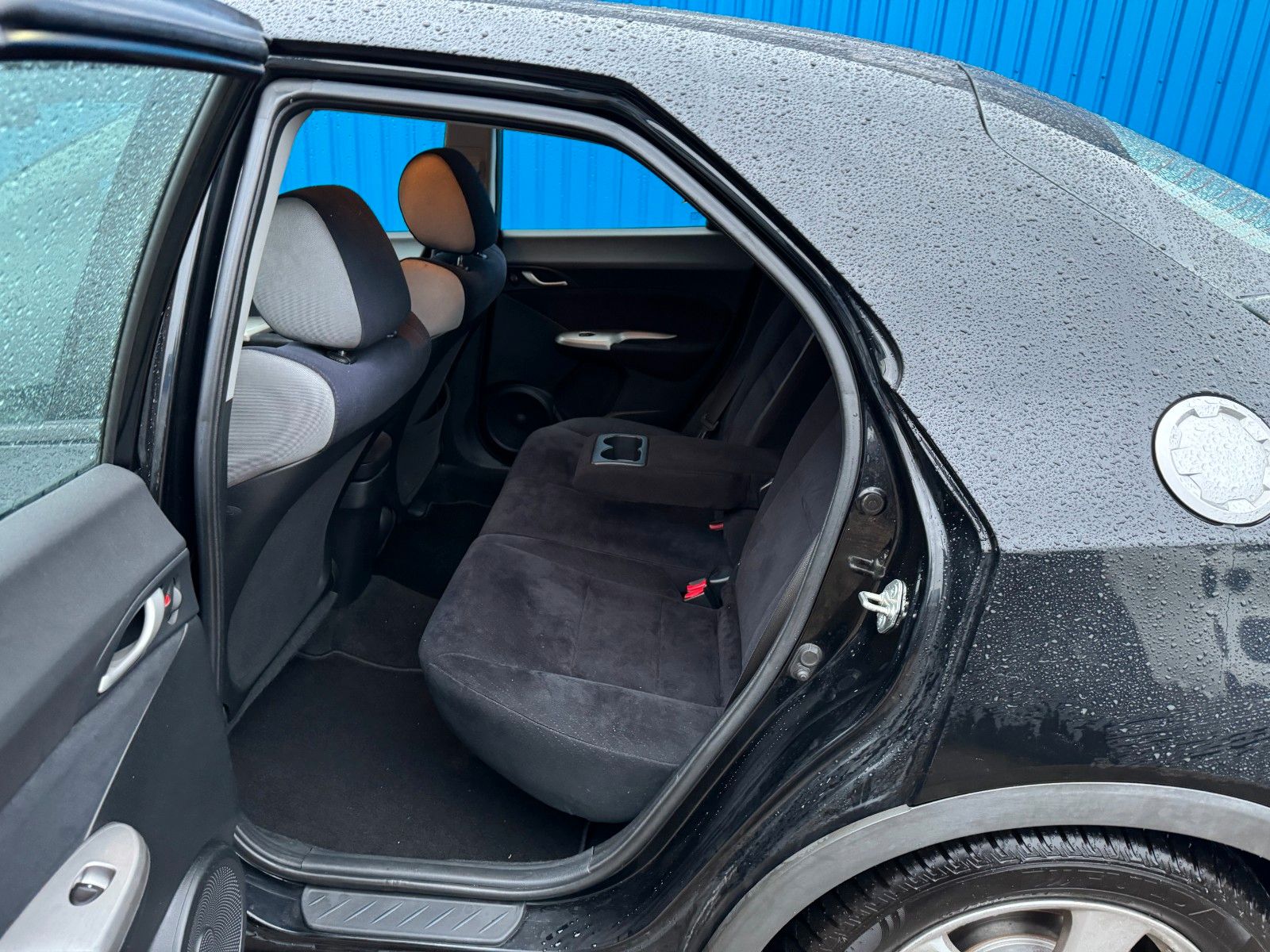 Fahrzeugabbildung Honda Civic Lim. 5-trg. 1.4 **Sport**HU 12/2026**Carpl