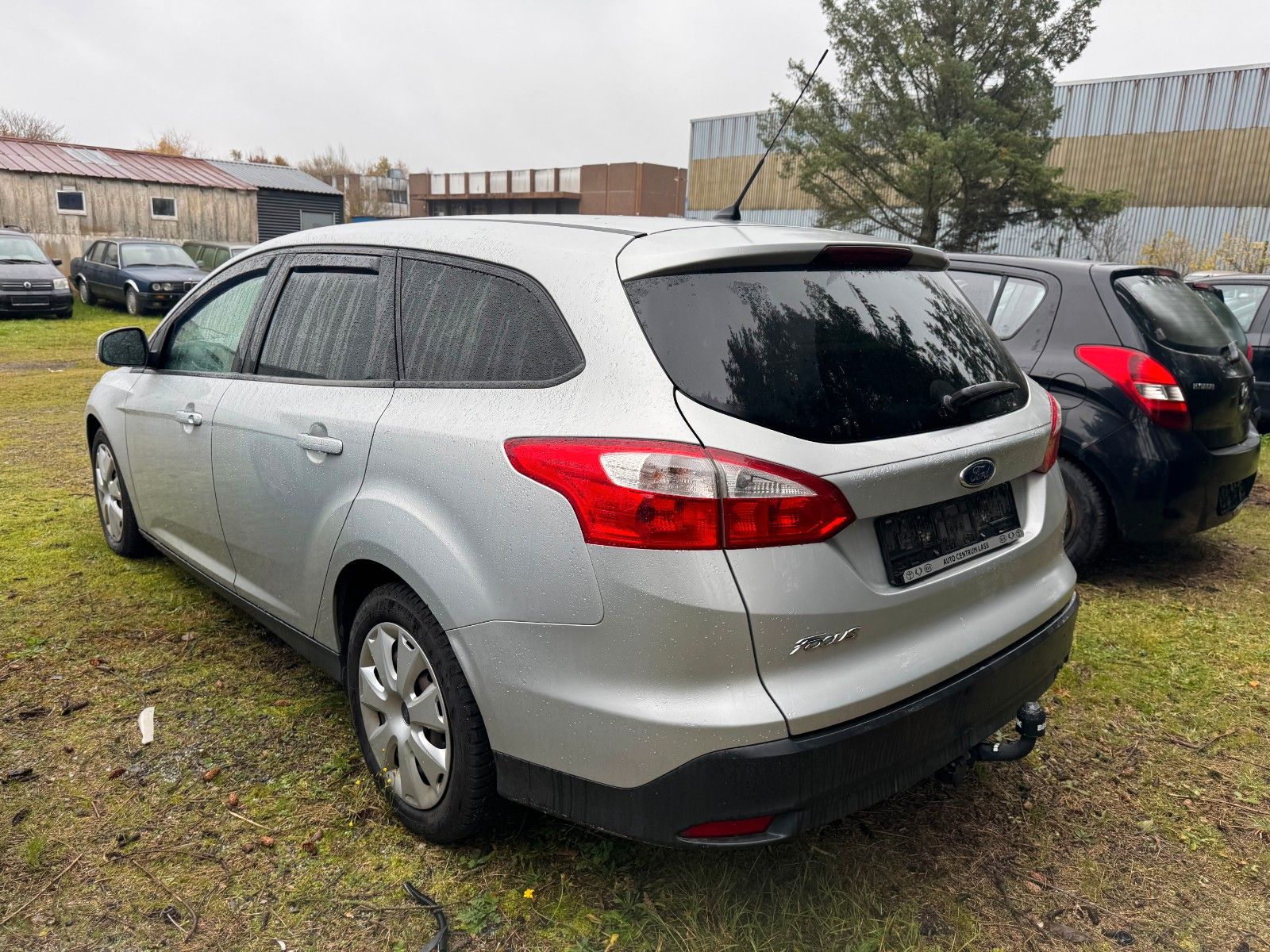 Fahrzeugabbildung Ford Focus Turnier**Trend**Automatik**AHK**