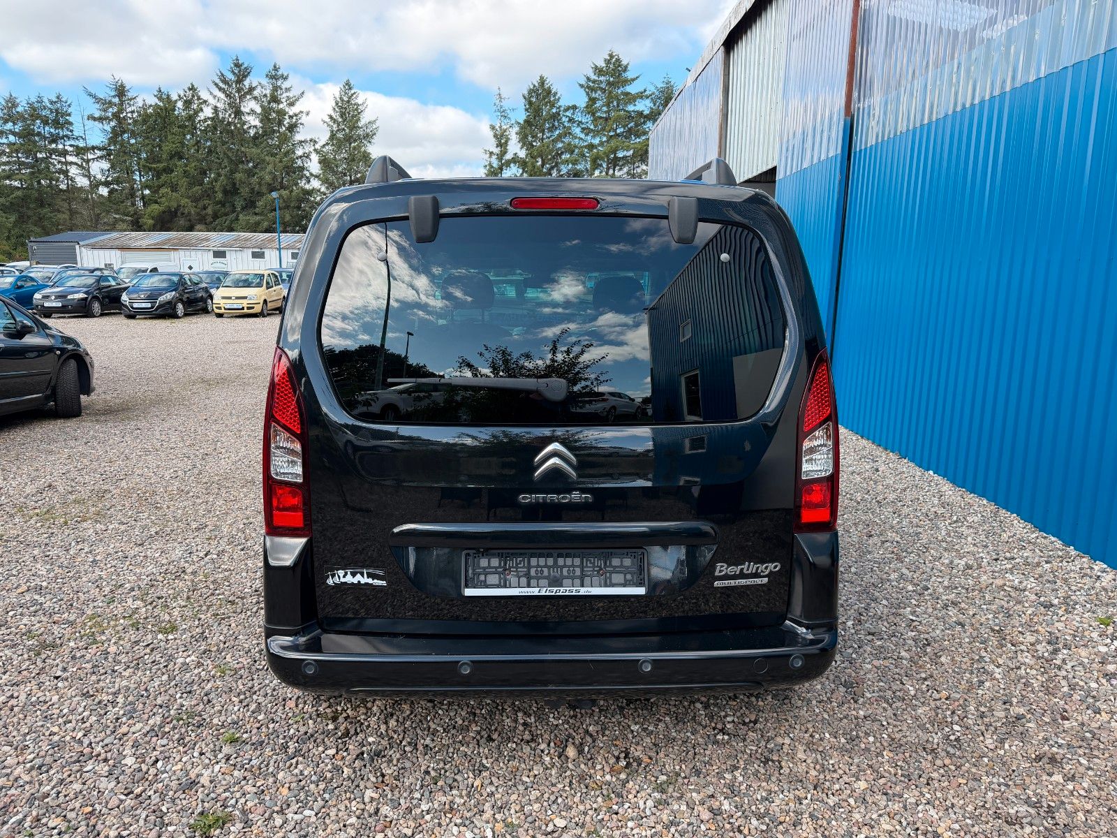 Fahrzeugabbildung Citroën Berlingo Kombi Shine**AHK*Sitzhzng*Kamera*Pano**