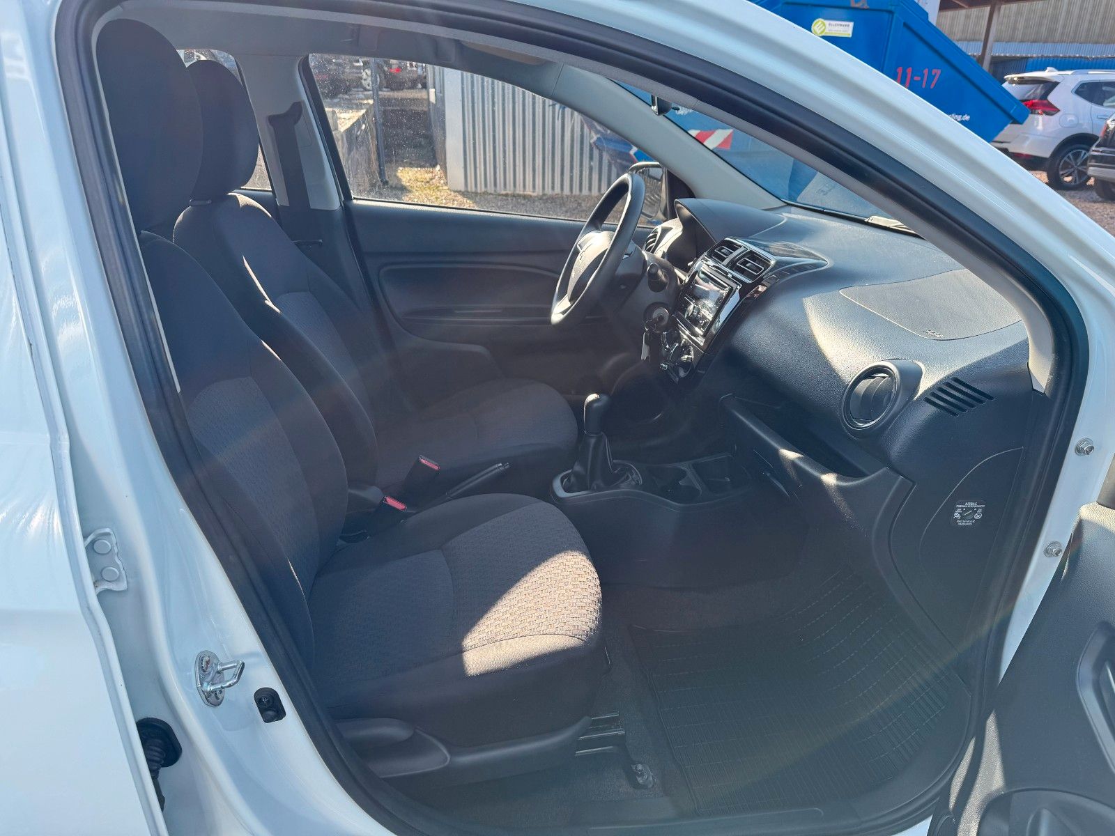 Fahrzeugabbildung Mitsubishi Space Star ** 79 TKM**Allwetter**Bluetooth**