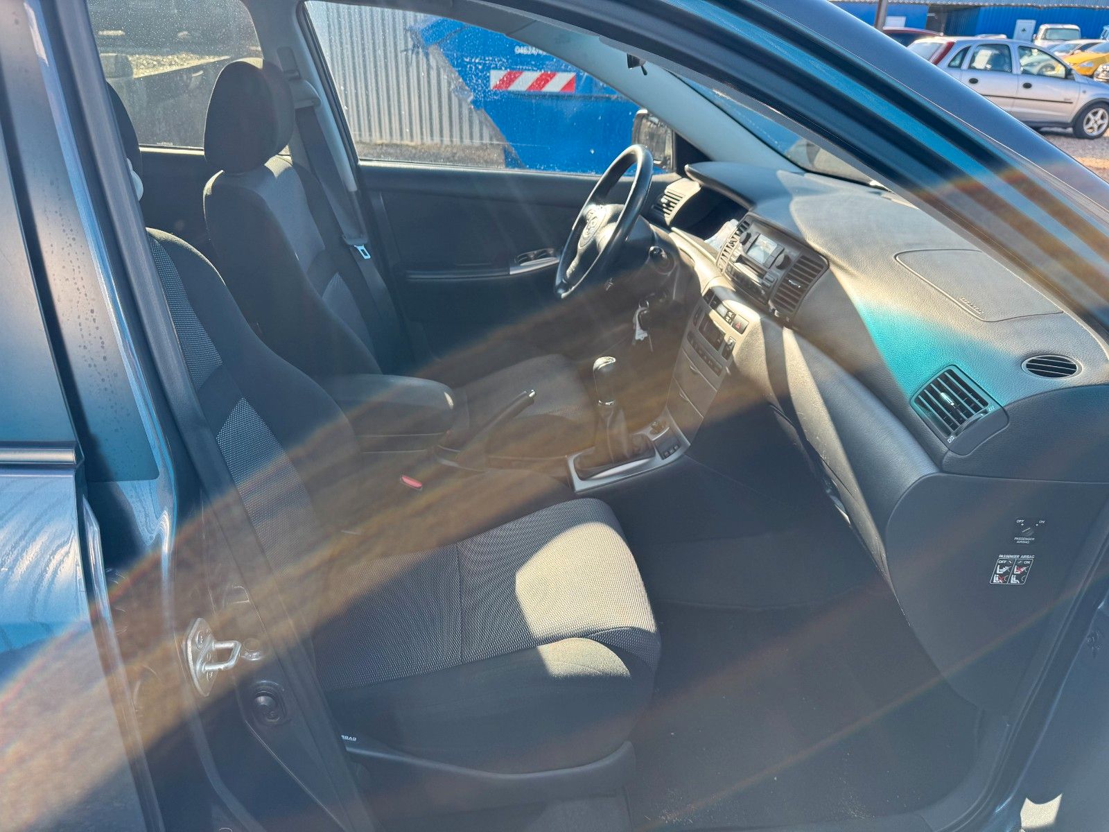 Fahrzeugabbildung Toyota Corolla 1.6 Edition / Compact**Klima**AHK**SHZ**