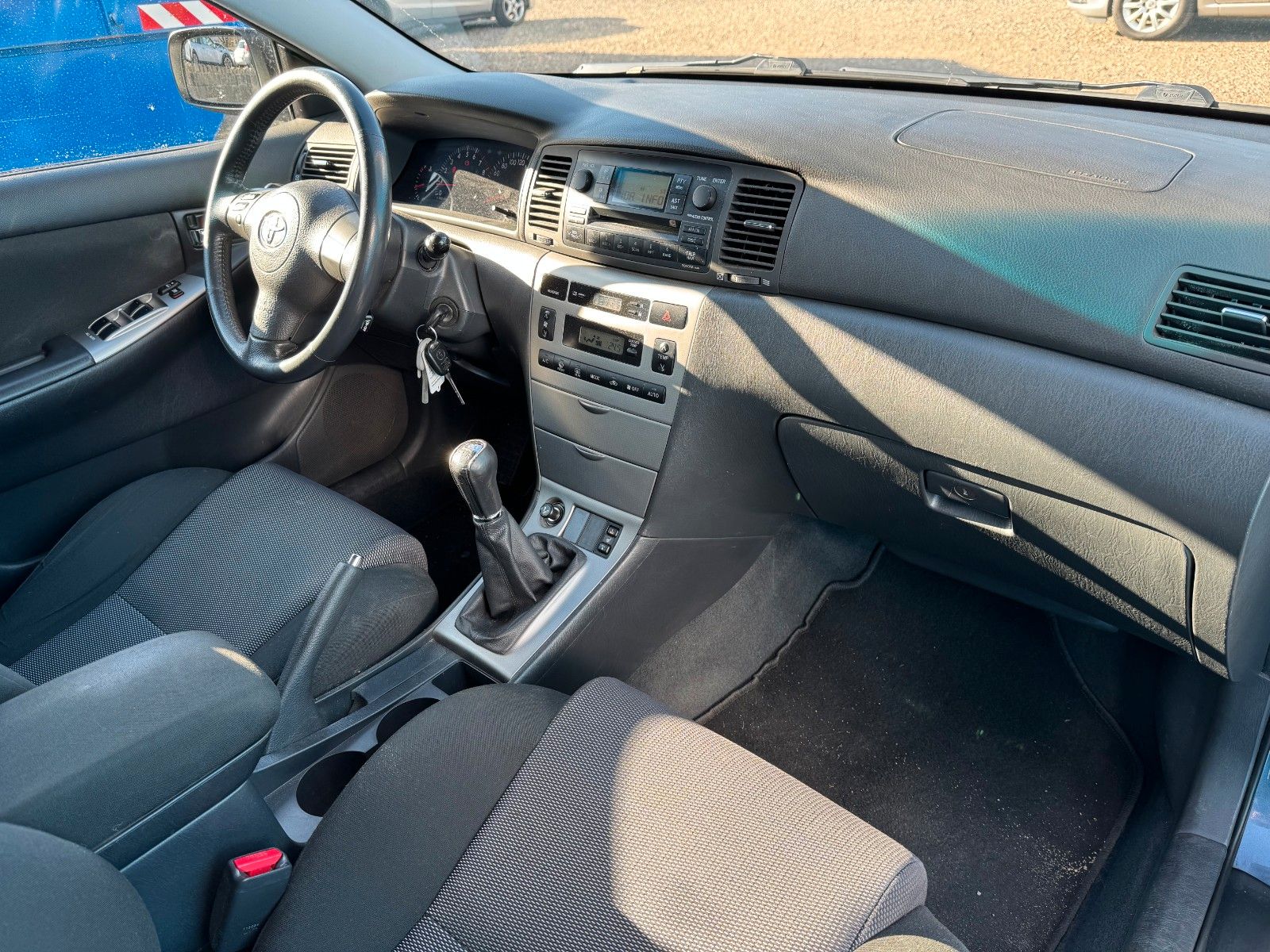 Fahrzeugabbildung Toyota Corolla 1.6 Edition / Compact**Klima**AHK**SHZ**