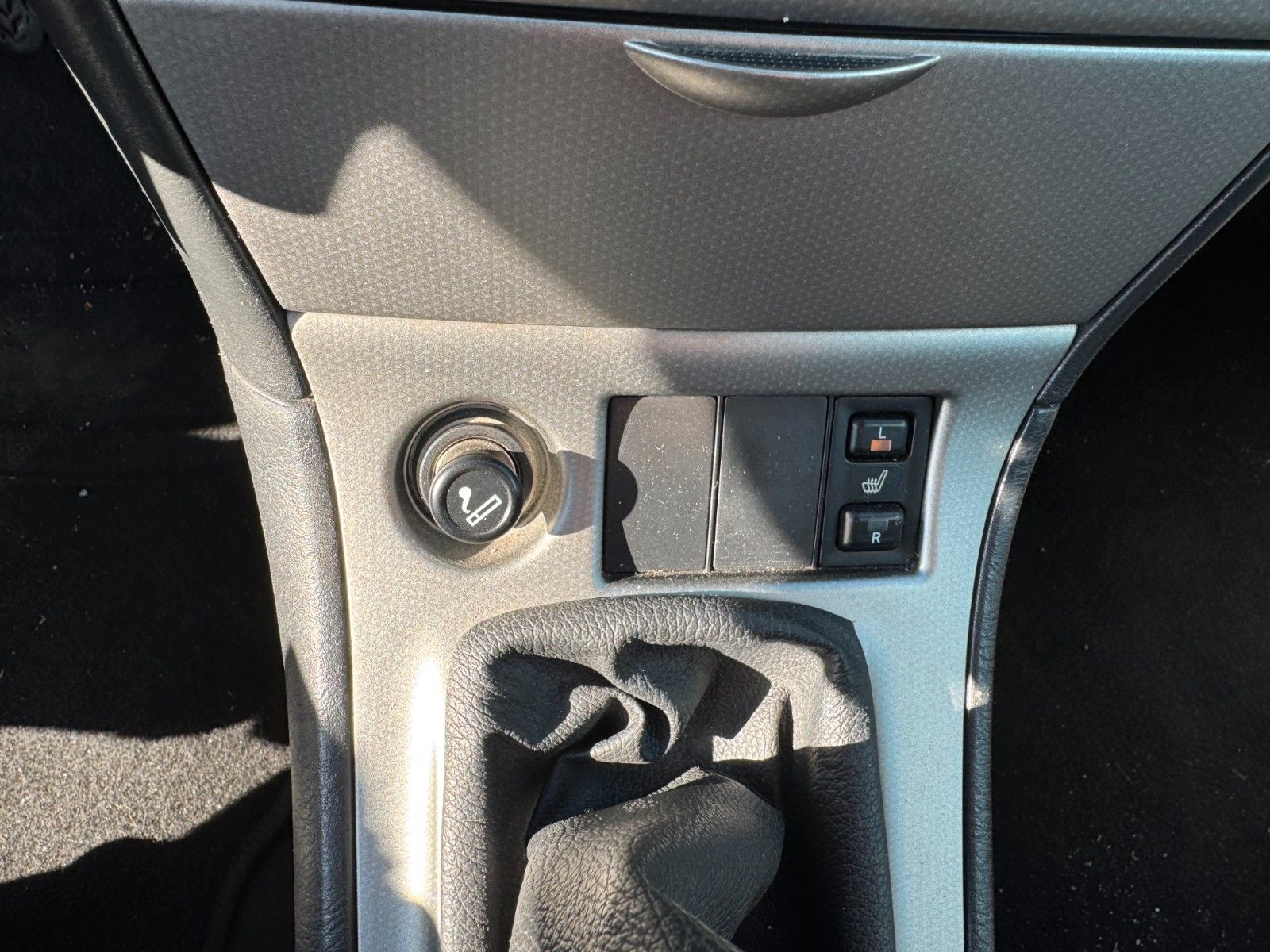 Fahrzeugabbildung Toyota Corolla 1.6 Edition / Compact**Klima**AHK**SHZ**