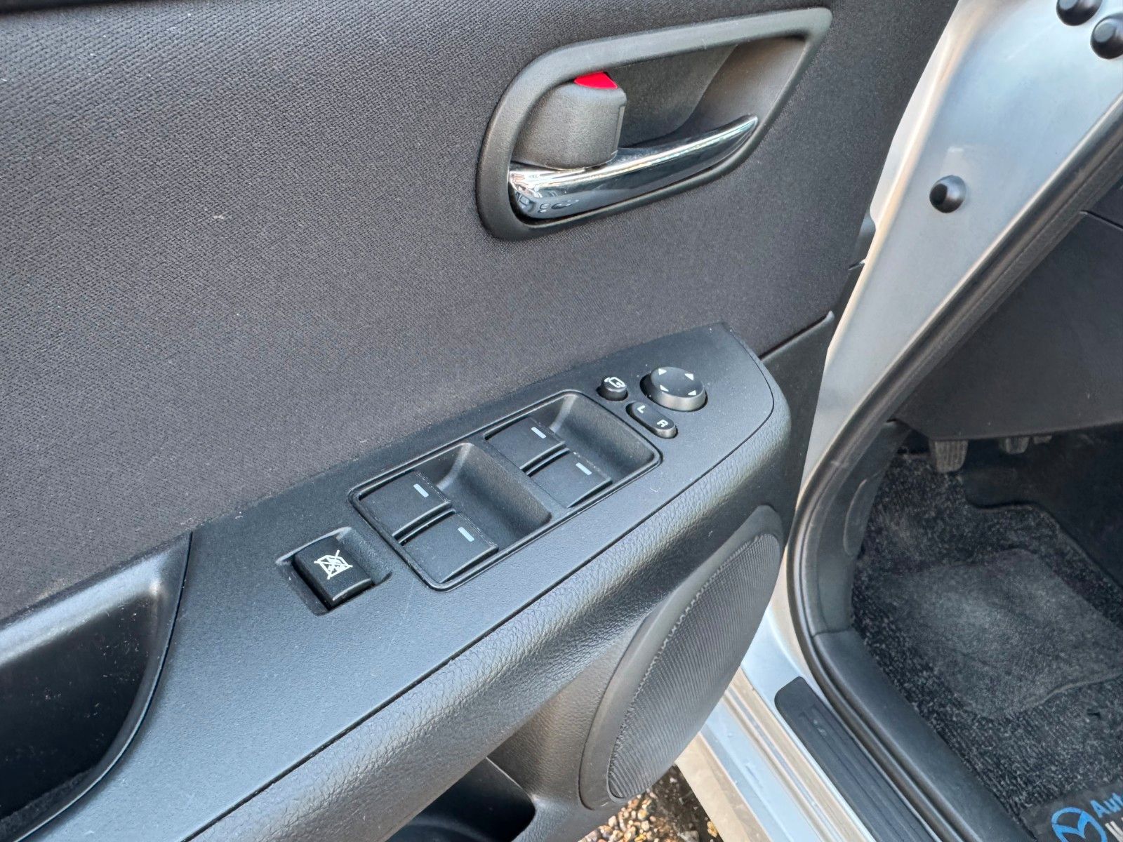 Fahrzeugabbildung Mazda 6 Lim. 2.0 **AHK**SHZ**Tempomat**Klima**