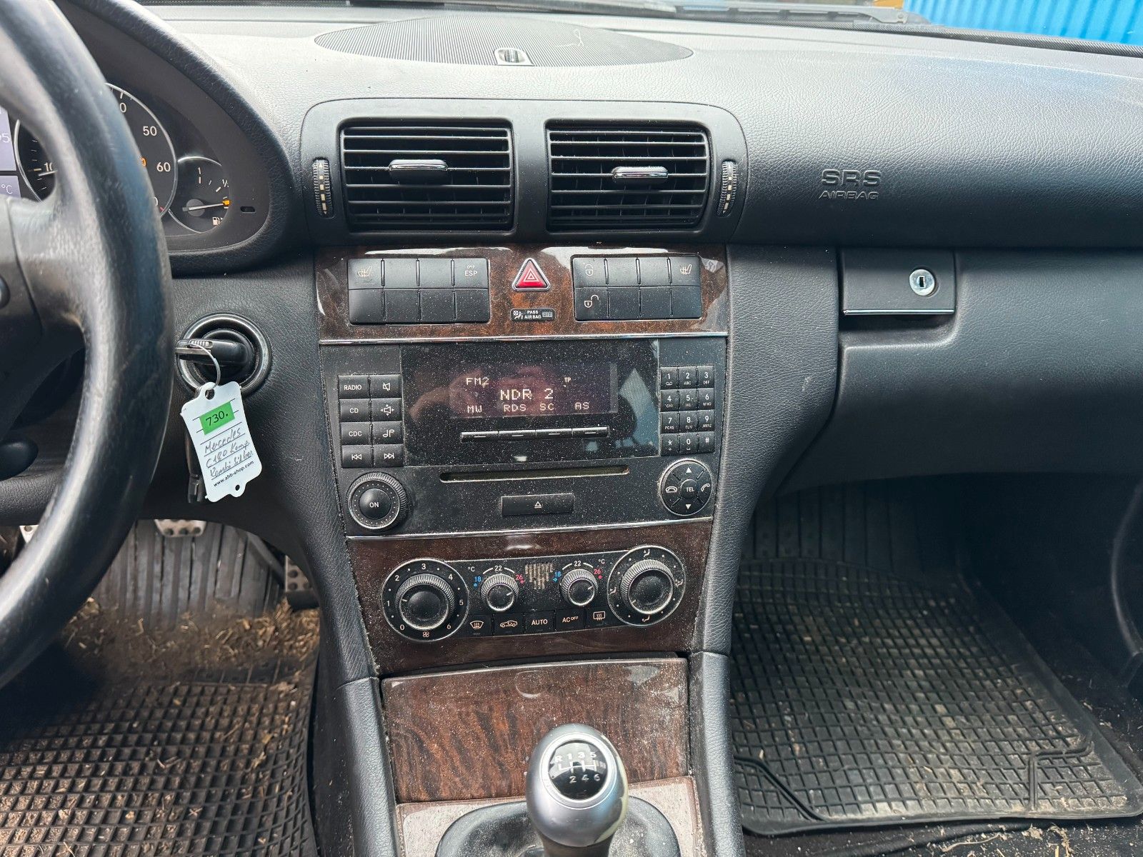 Fahrzeugabbildung Mercedes-Benz C 180 T Kompressor**Leder**AHK**