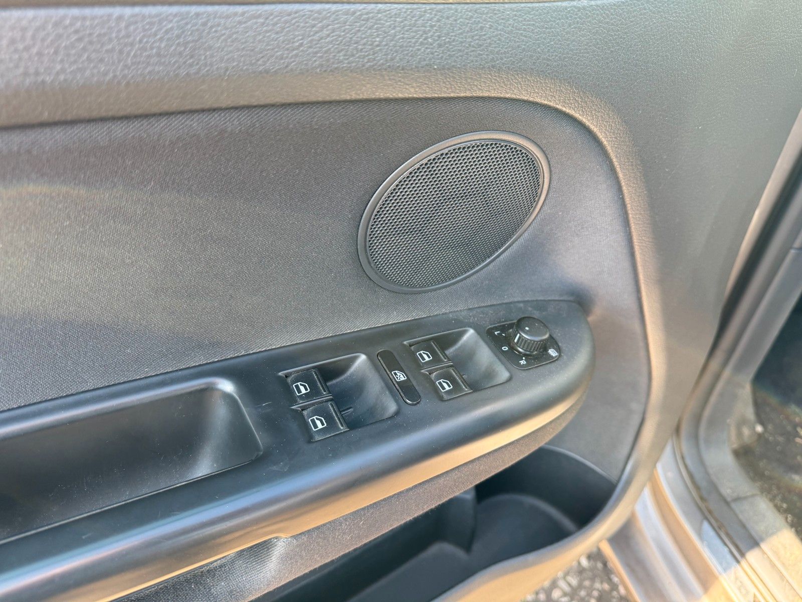 Fahrzeugabbildung Volkswagen Golf Plus VI**Match**Automatik**AHK**
