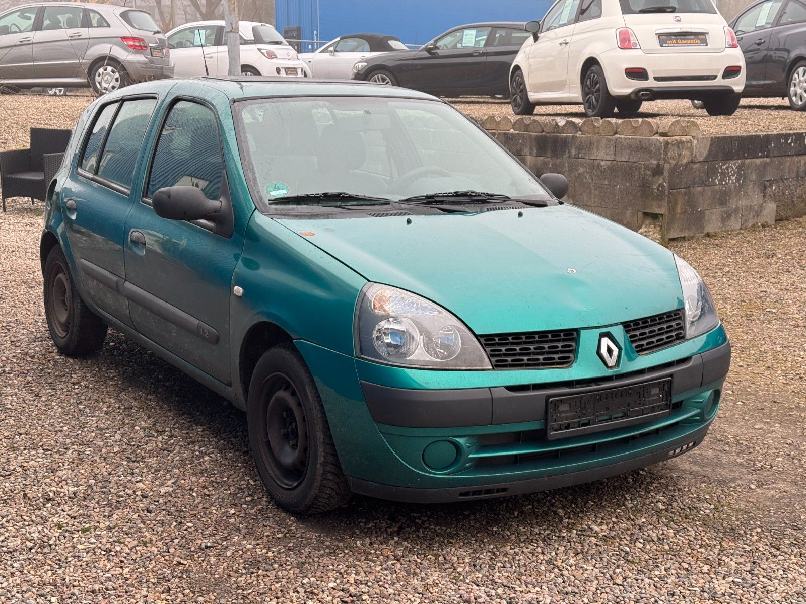 Fahrzeugabbildung Renault Clio II**Authentique**HU 10/2025**