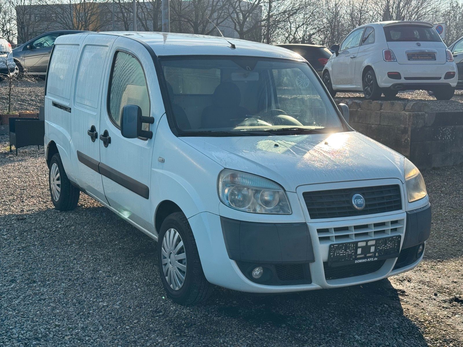 Fahrzeugabbildung Fiat Doblo 1.9 JTD SX **Maxi**Kasten**AHK**HU 03/25**