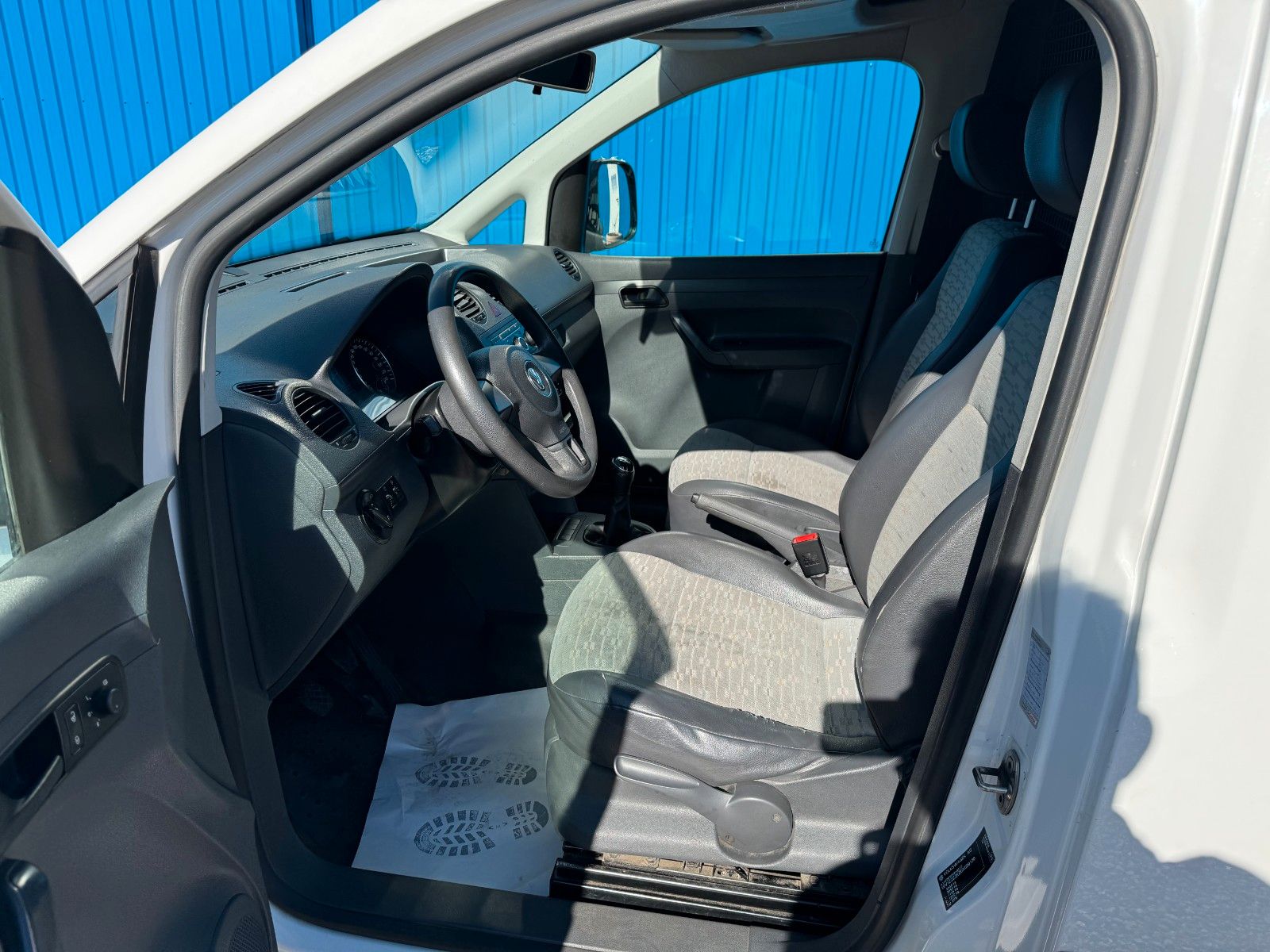 Fahrzeugabbildung Volkswagen Caddy Kasten **Maxi**KLIMA**HU 09/2025**