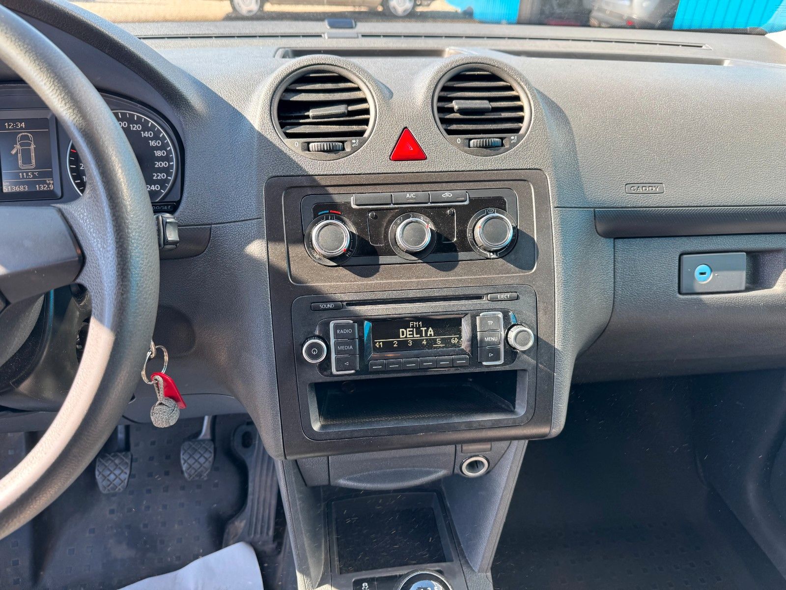 Fahrzeugabbildung Volkswagen Caddy Kasten **Maxi**KLIMA**HU 09/2025**