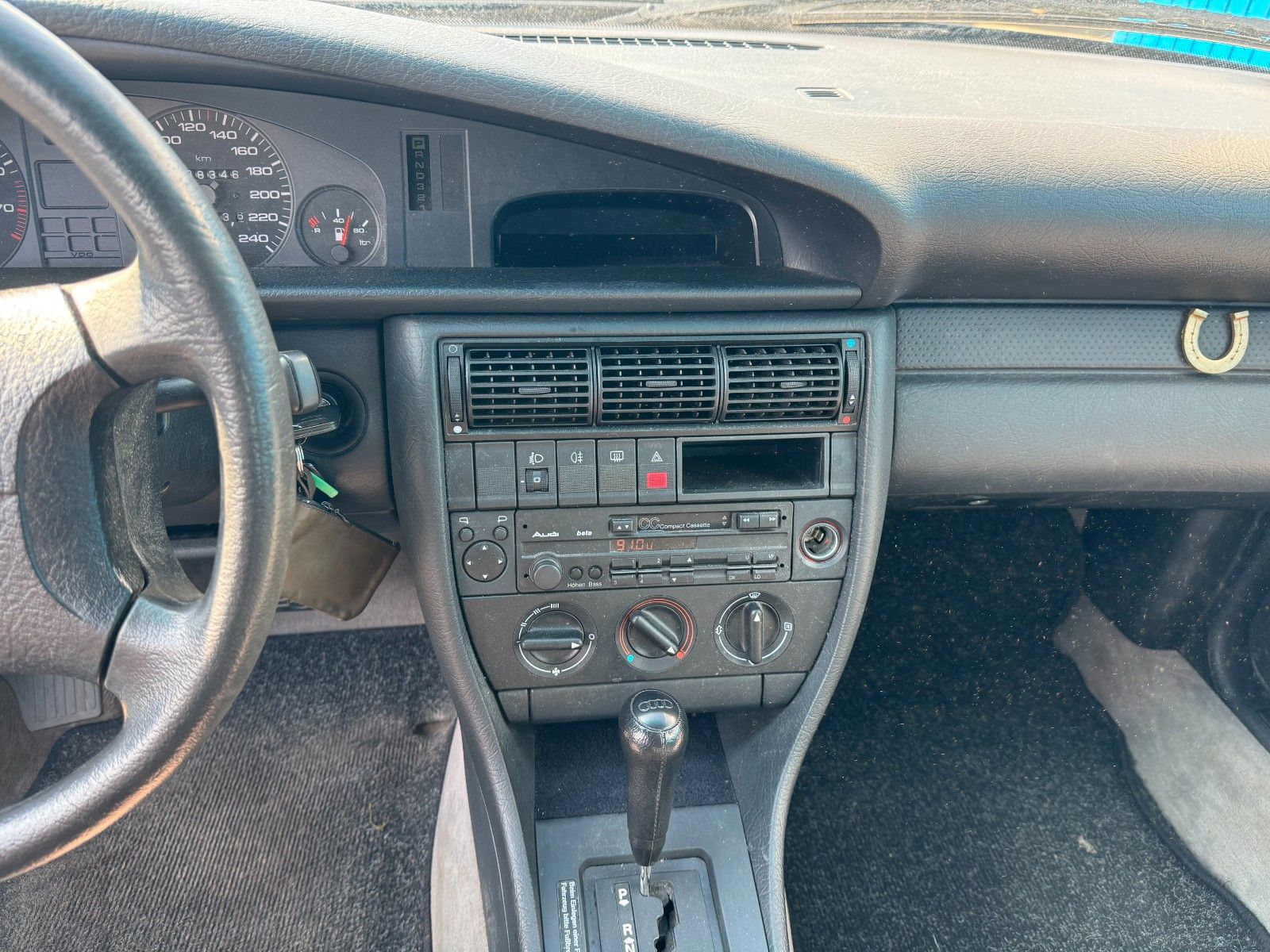 Fahrzeugabbildung Audi 100 **Automatik**HU 11/2025**