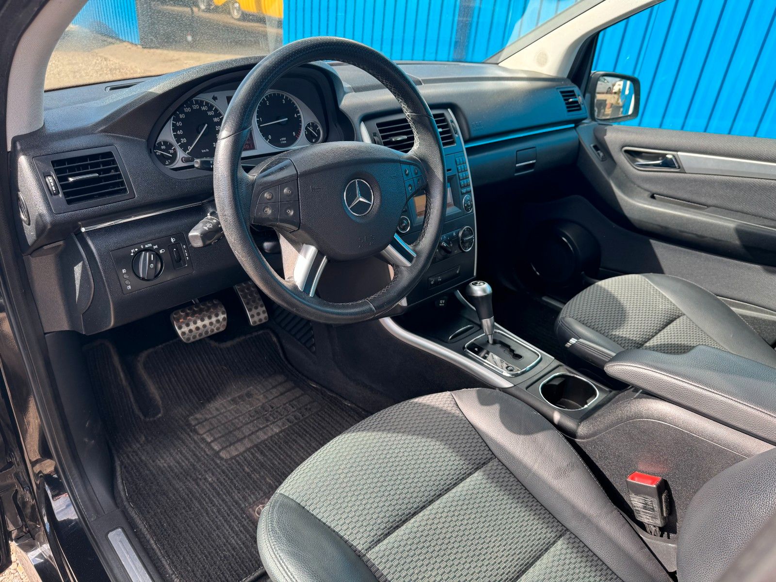 Fahrzeugabbildung Mercedes-Benz B 180 CDI**Automatik**SHZ**Teilleder**Tempo**