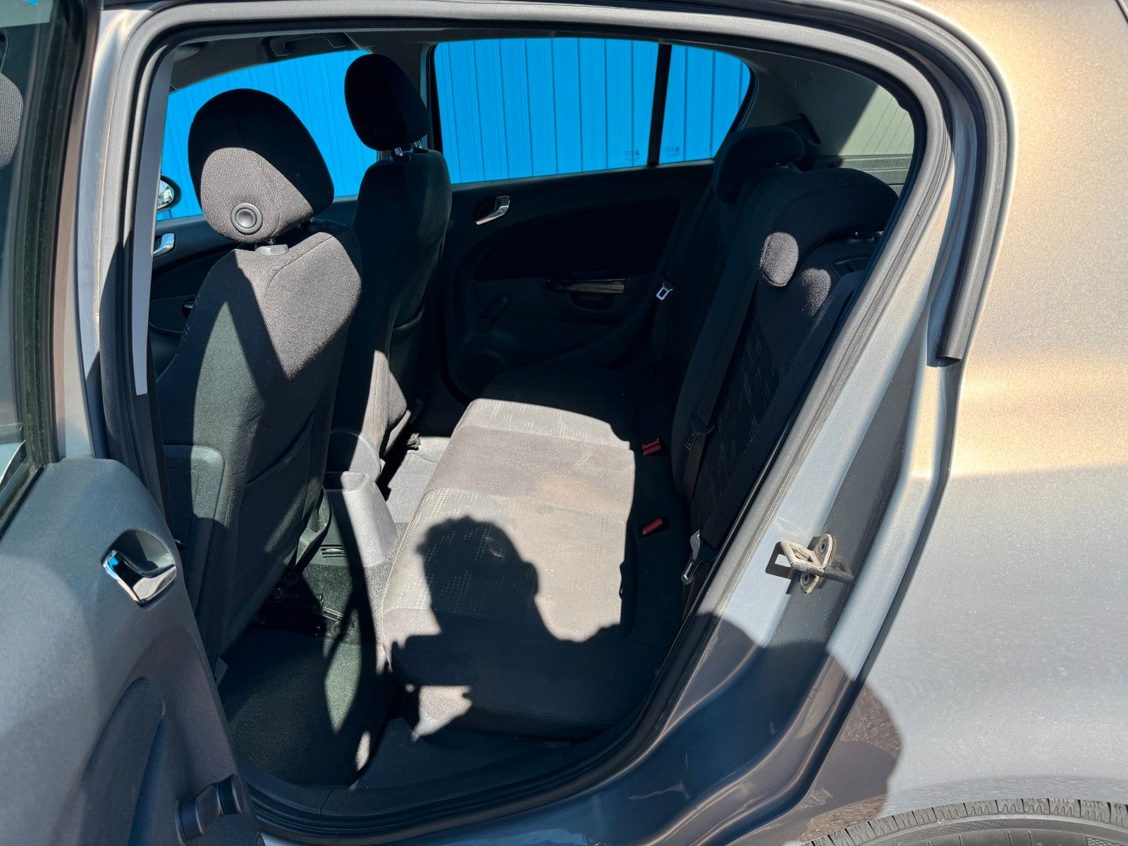 Fahrzeugabbildung Opel Corsa D**Satellite**Klima**SHZ**LRH**