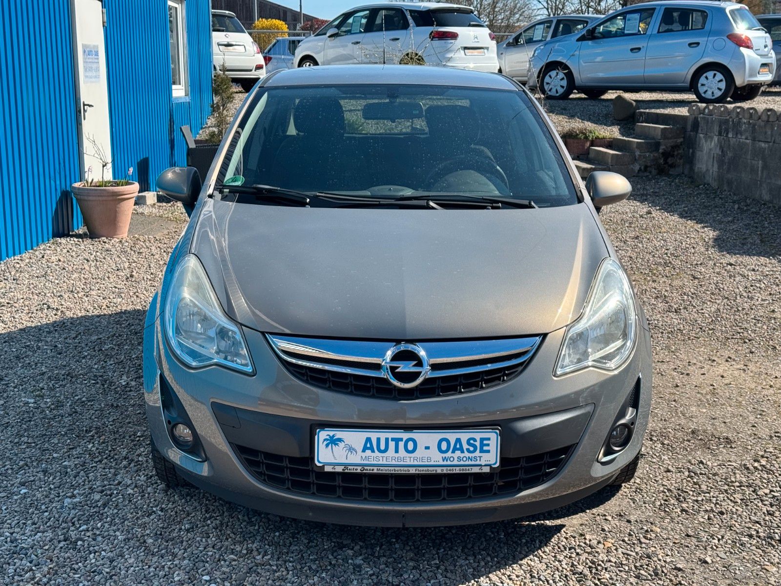 Fahrzeugabbildung Opel Corsa D**Satellite**Klima**SHZ**LRH**