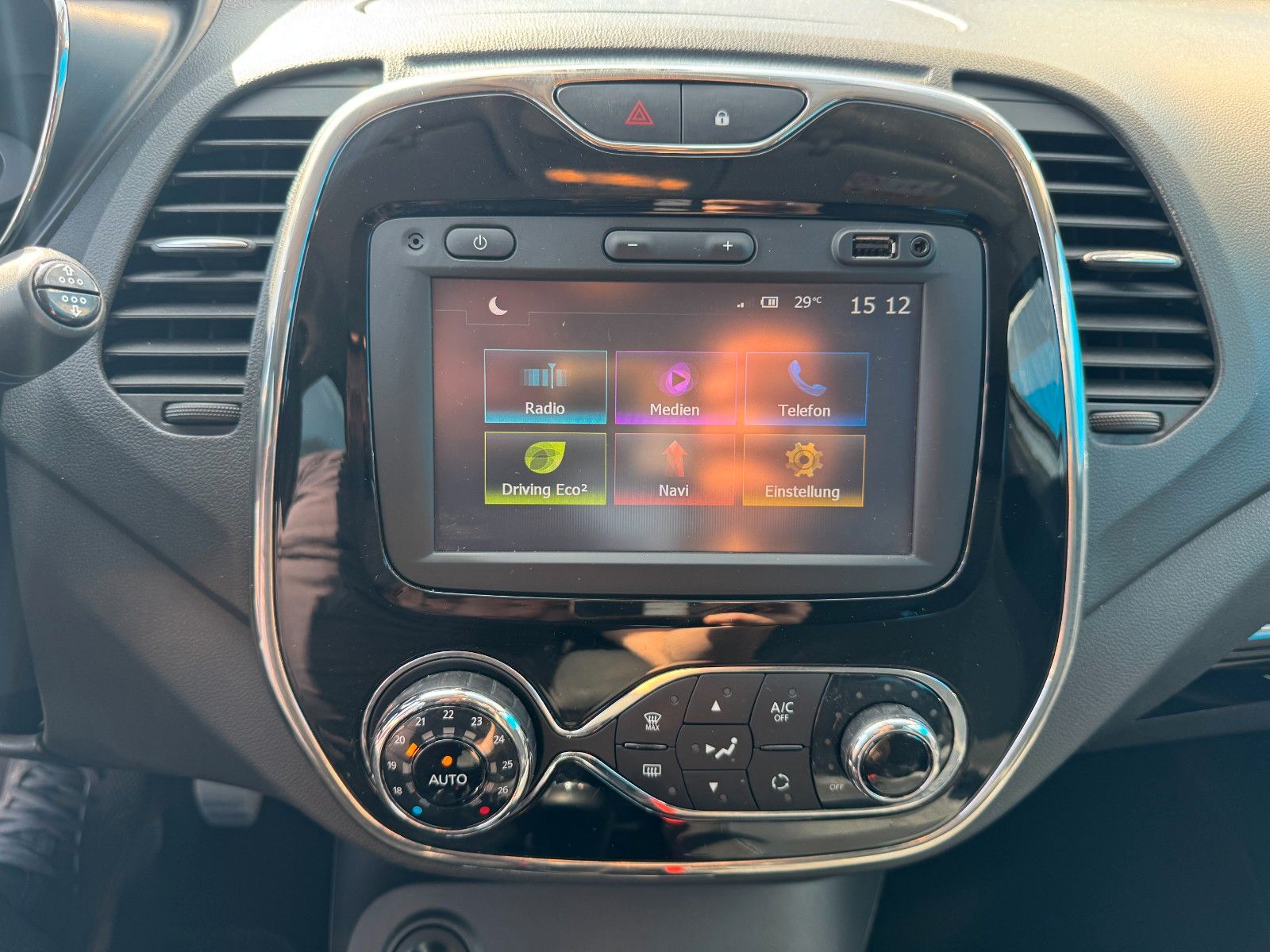 Fahrzeugabbildung Renault Captur**Intens**Temp**Kamera**Klima**