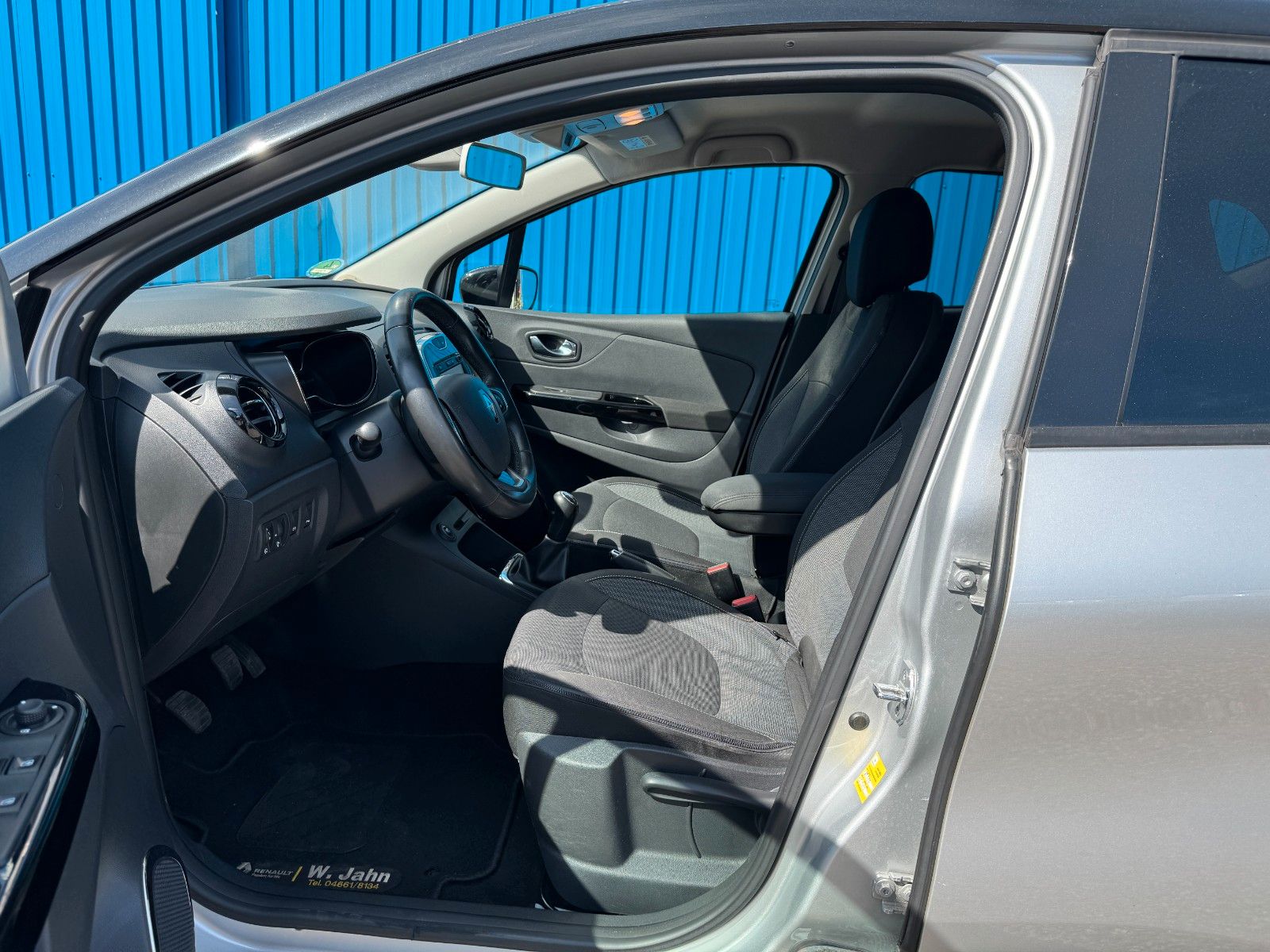 Fahrzeugabbildung Renault Captur**Intens**Temp**Kamera**Klima**