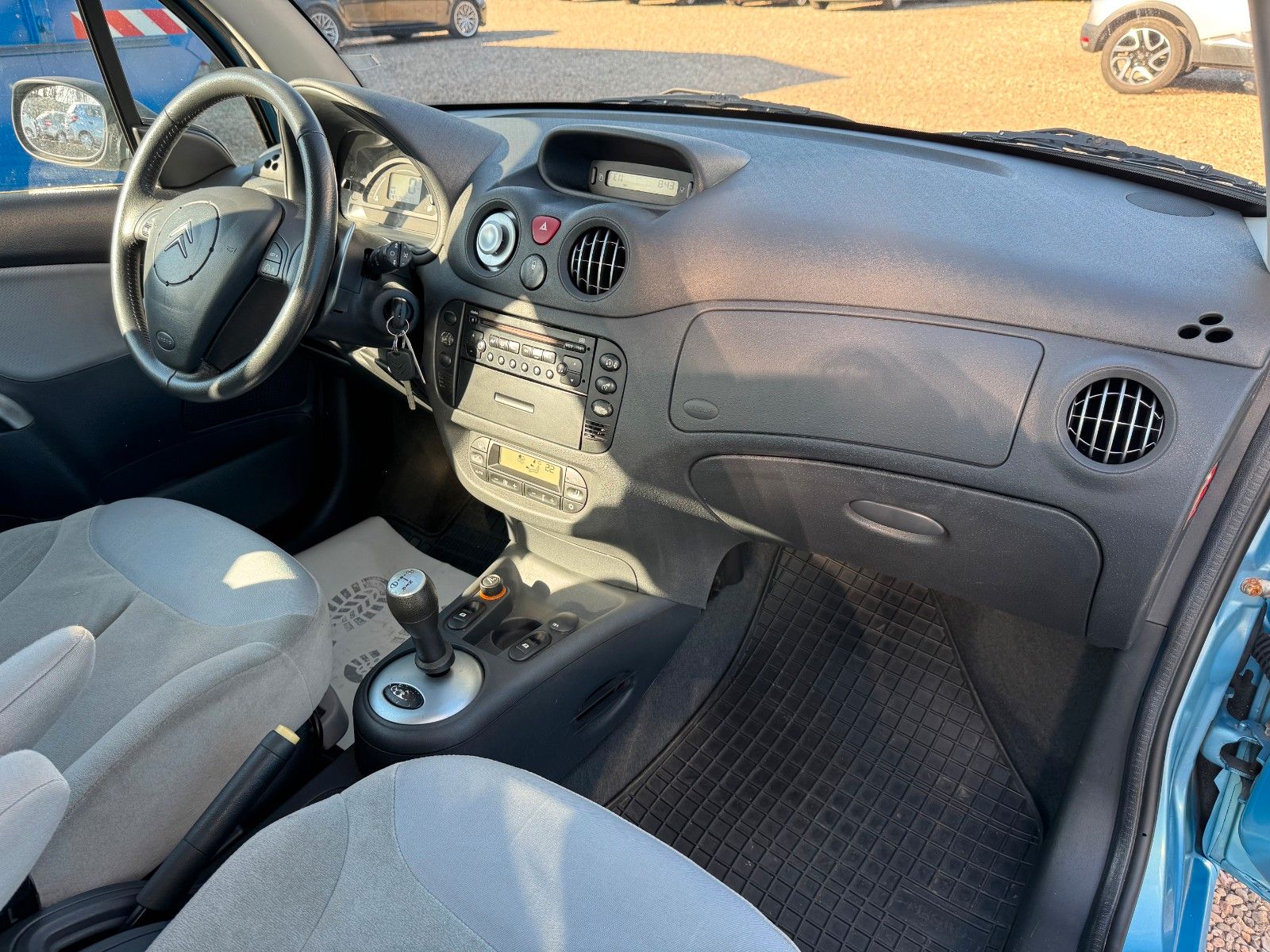 Fahrzeugabbildung Citroën C3 1.6 16V Exclusive SensoDrive*Automatik*Klima*