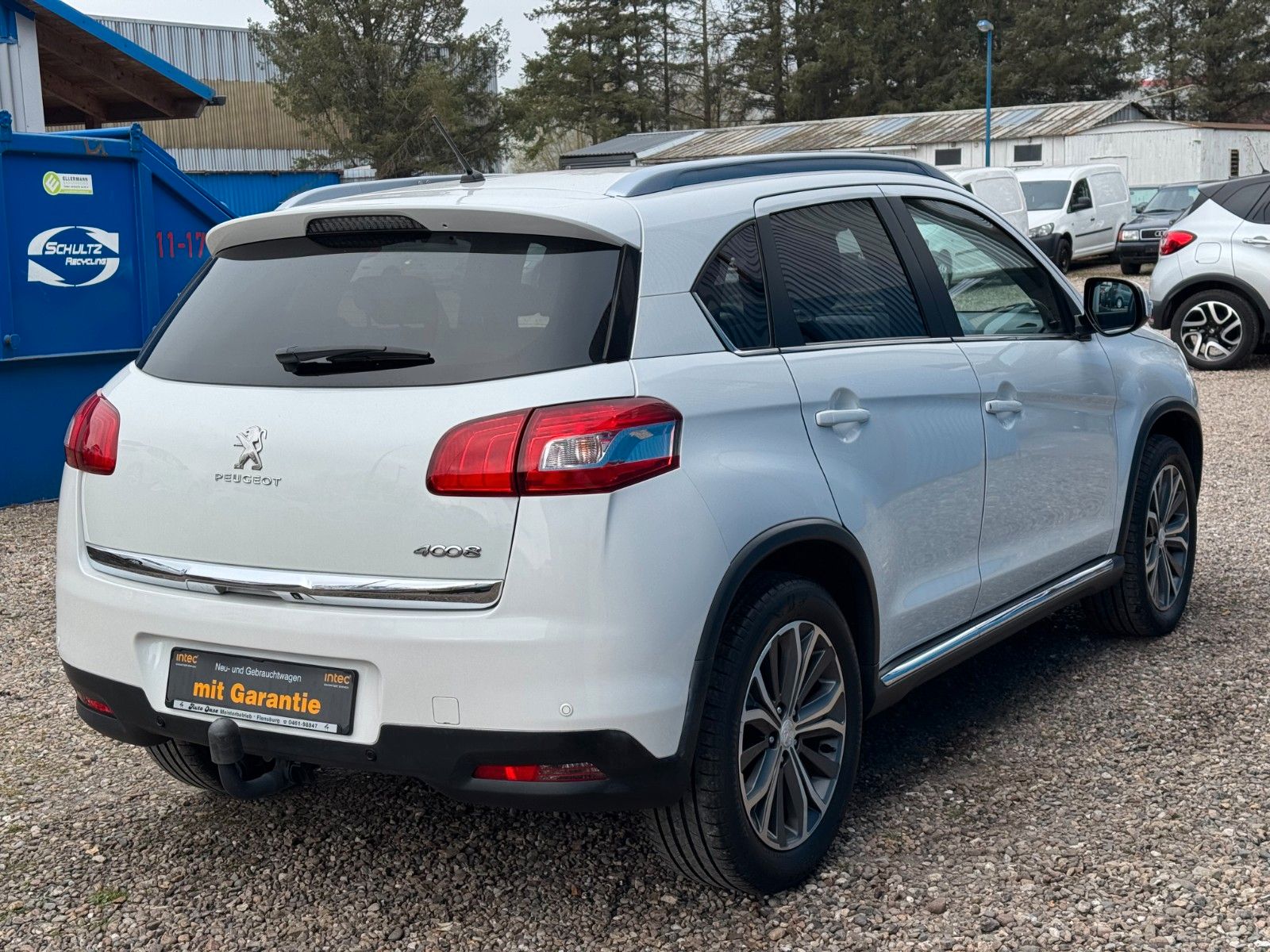 Fahrzeugabbildung Peugeot 4008 Allure 4WD**Navi*AHK*Keyles-GO**