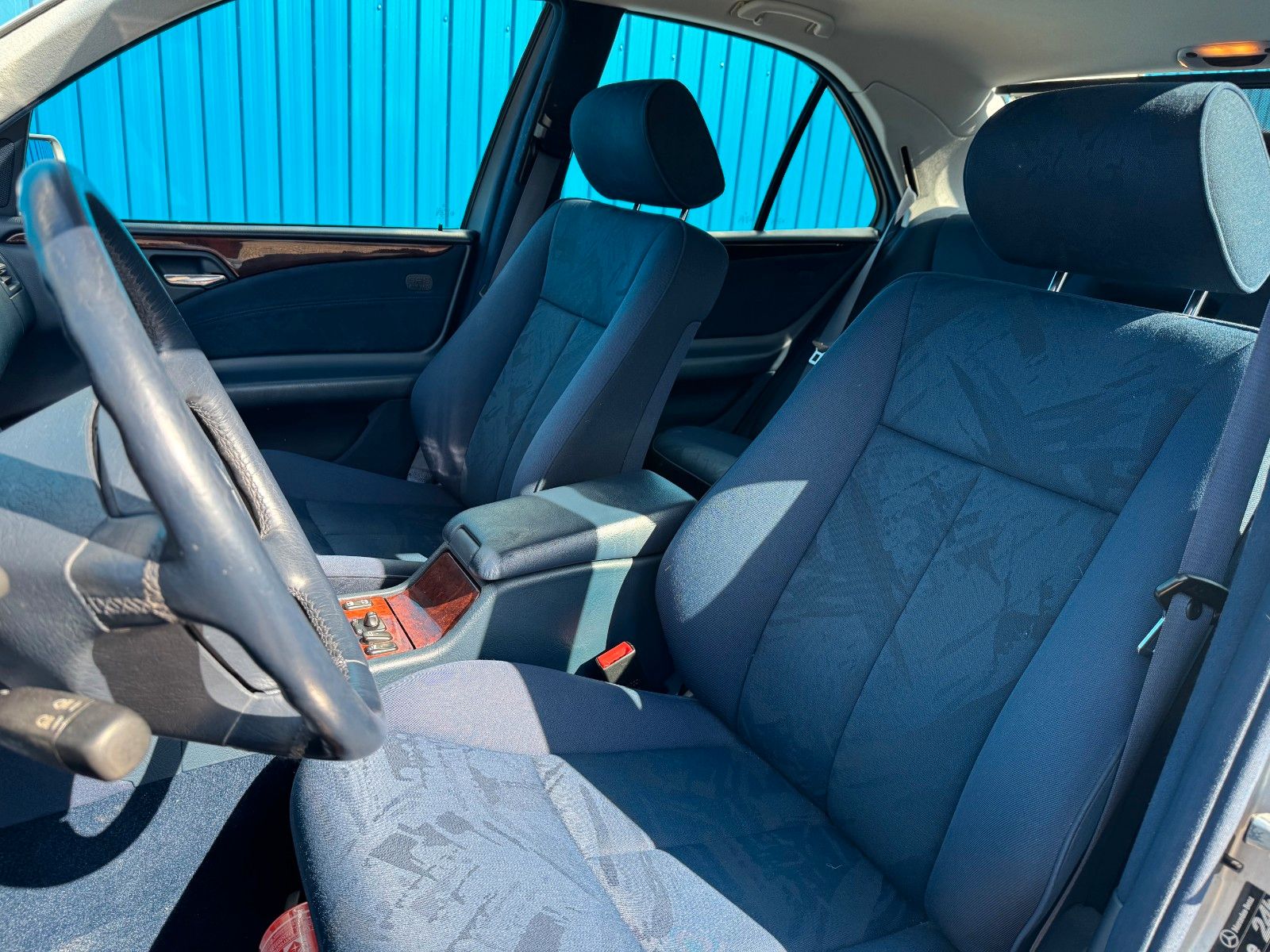 Fahrzeugabbildung Mercedes-Benz E 280*Automatik**Xenon*PDC*Klima*