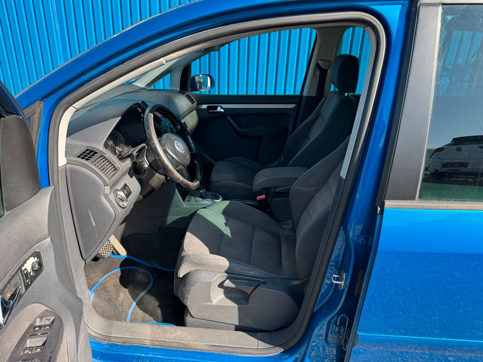 Fahrzeugabbildung Volkswagen Touran**Highline**DSG Automatik**Klima**SHZ**