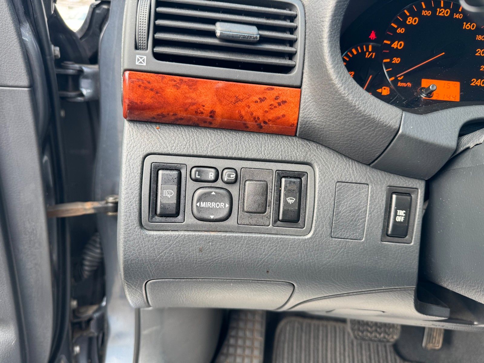 Fahrzeugabbildung Toyota Avensis Kombi 2.4*Executive*Automatik*AHK*Xenon*