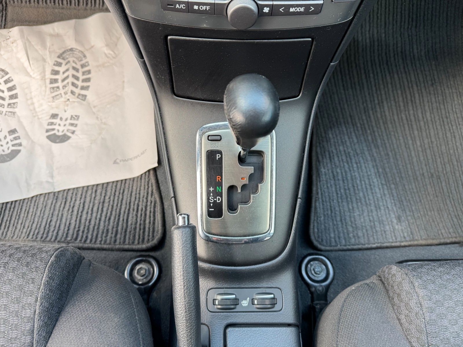 Fahrzeugabbildung Toyota Avensis Kombi 2.4*Executive*Automatik*AHK*Xenon*