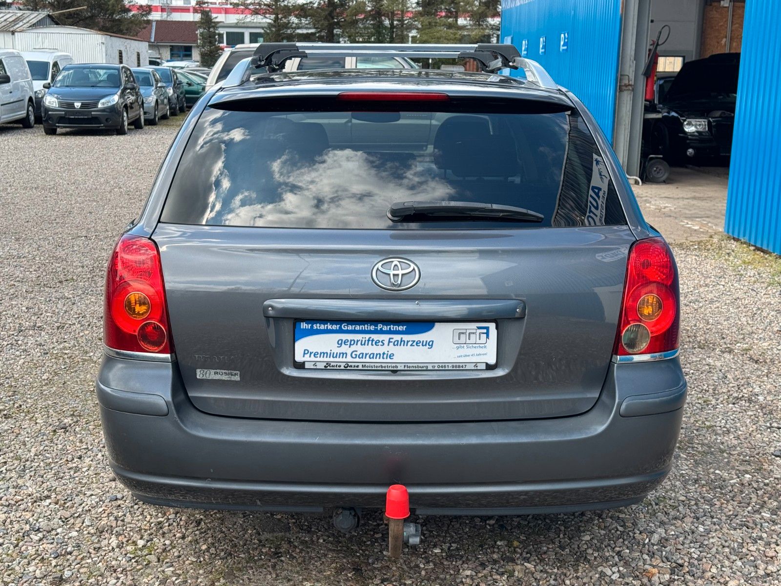 Fahrzeugabbildung Toyota Avensis Kombi 2.4*Executive*Automatik*AHK*Xenon*