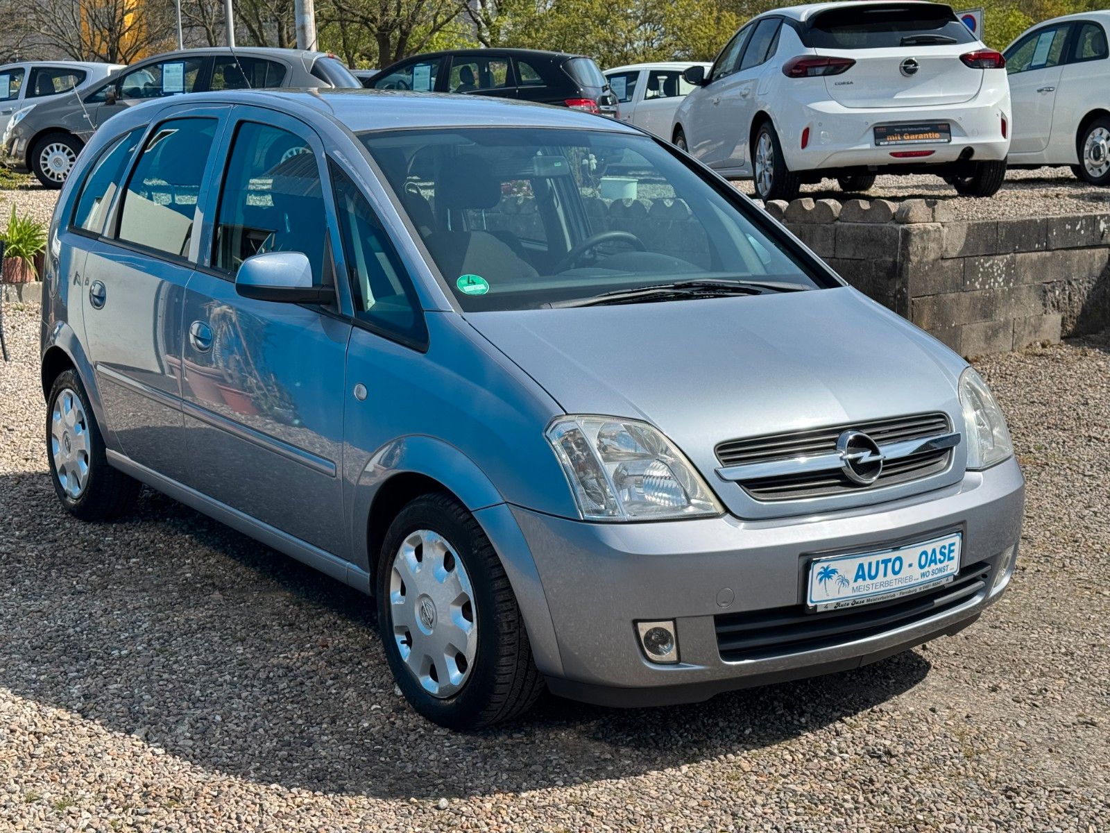 Fahrzeugabbildung Opel Meriva**Edition**Automatik**Klima**97 TKM**