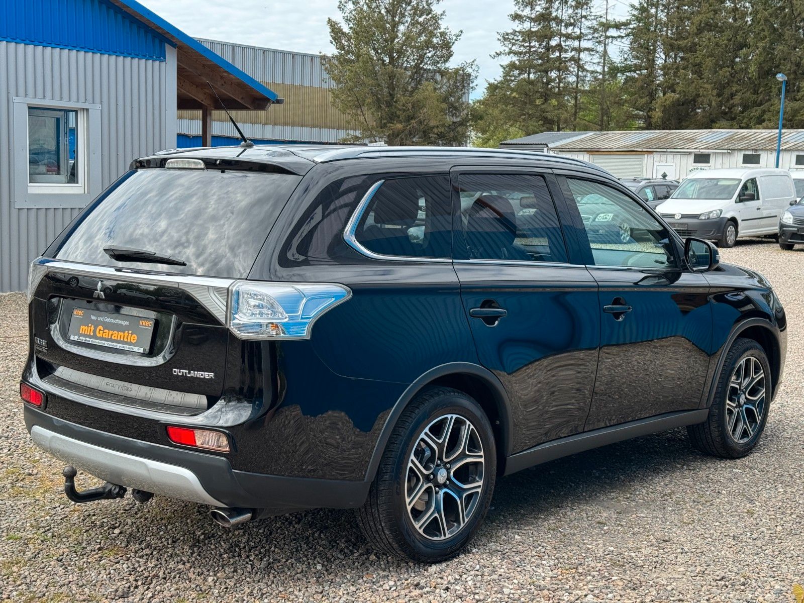 Fahrzeugabbildung Mitsubishi Outlander ClearTec Instyle**4WD**AHK**7 SITZER**