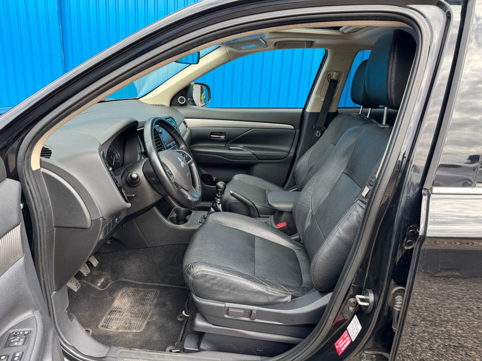 Fahrzeugabbildung Mitsubishi Outlander ClearTec Instyle**4WD**AHK**7 SITZER**