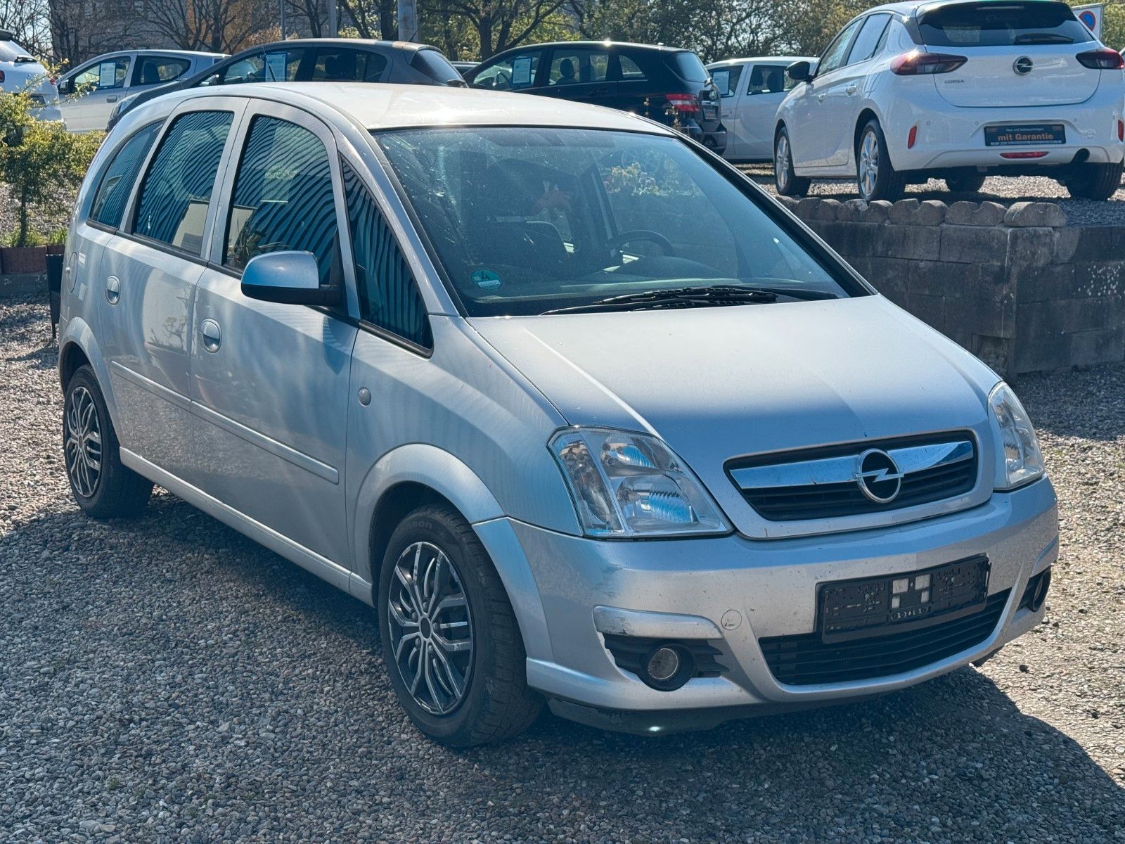 Fahrzeugabbildung Opel Meriva**Edition**AHK**Klima**