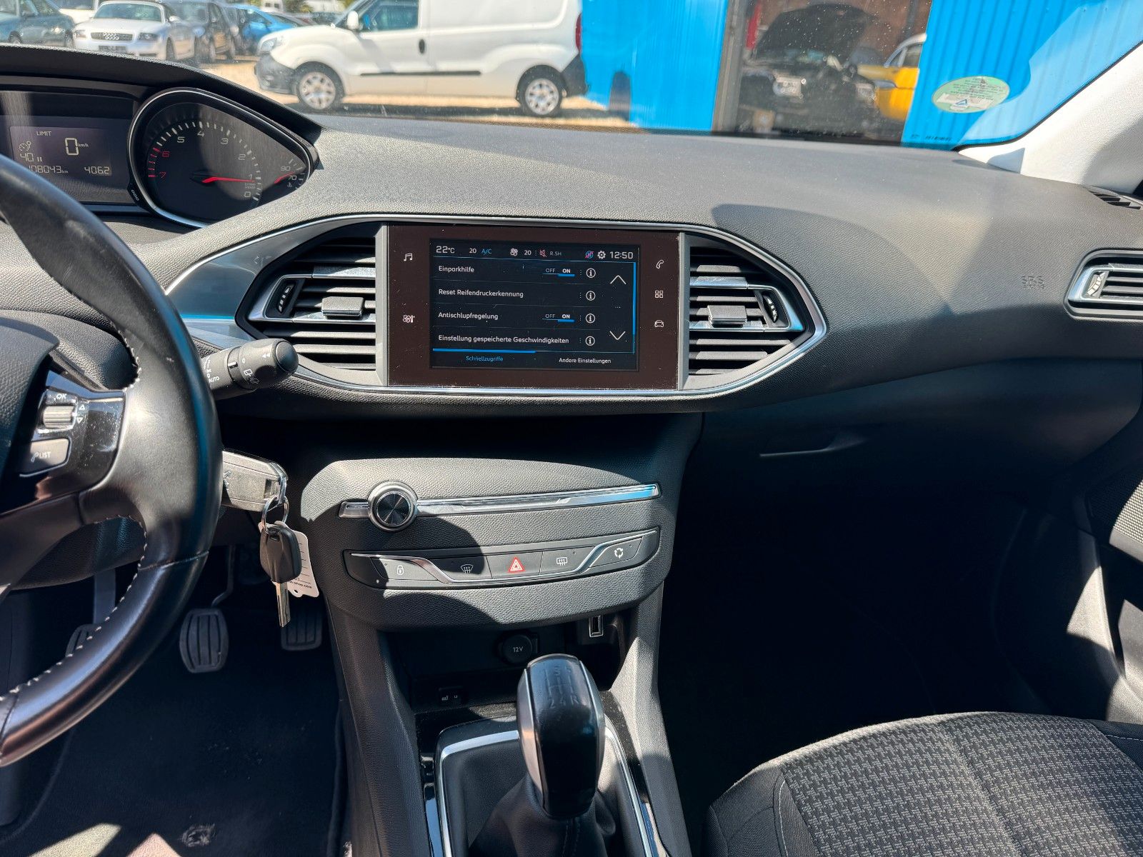 Fahrzeugabbildung Peugeot 308 SW**Active**Tempo**8 fach**PDC**