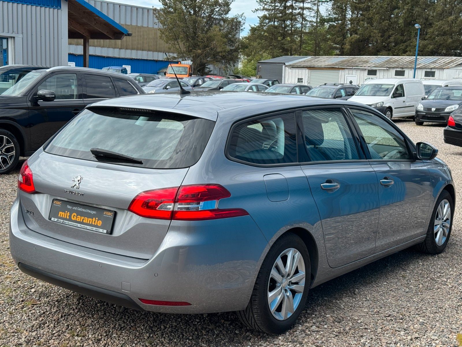 Fahrzeugabbildung Peugeot 308 SW**Active**Tempo**8 fach**PDC**