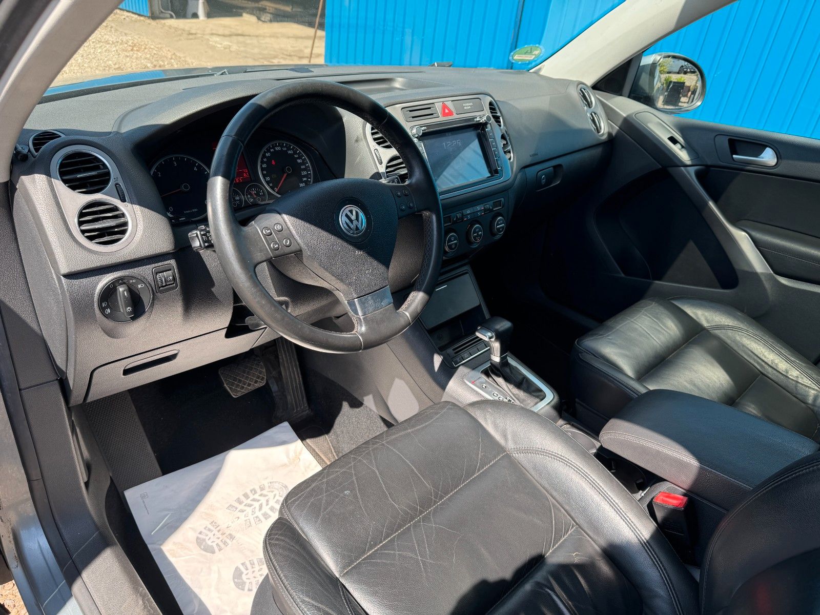 Fahrzeugabbildung Volkswagen Tiguan*Track & Field*4Motion*Automatik*07/25*